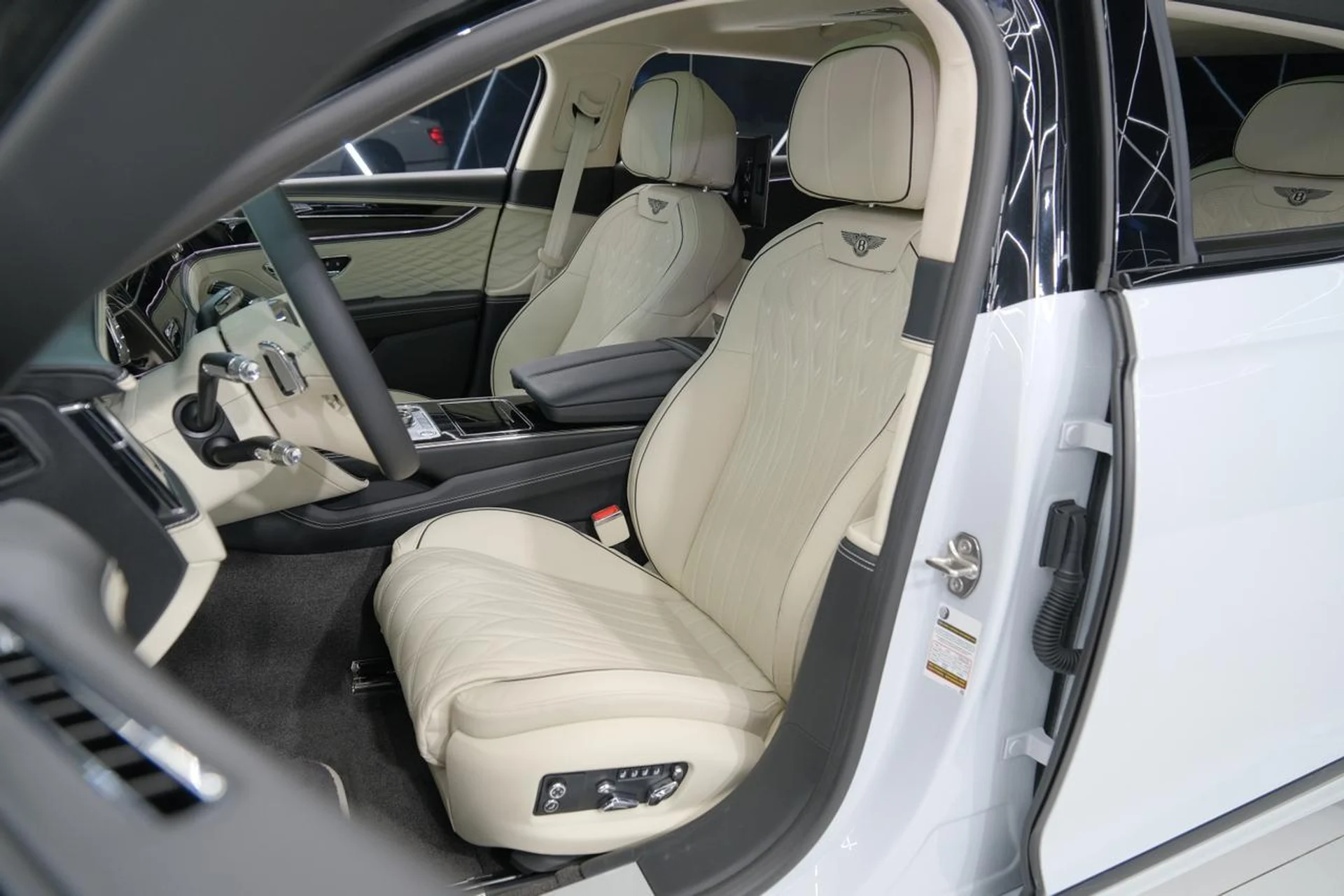 mph027_3782514890_9646cdf310b0e12f9accf0392bfbbcf4_f284d649db