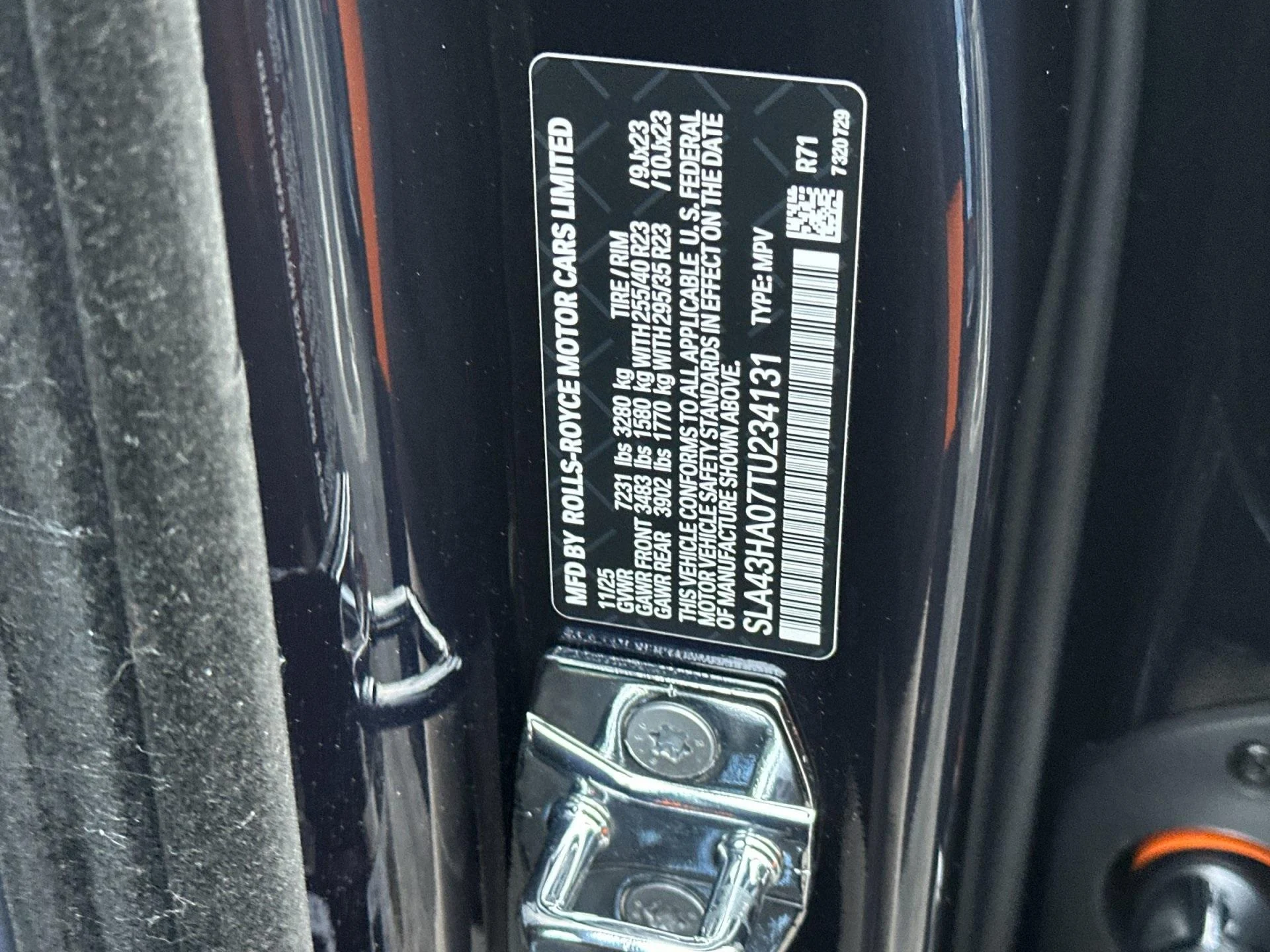 mph027_3789458945_New_2026_Rolls_Royce_Cullinan_Black_Badge_1767193835_c4ab822ac3