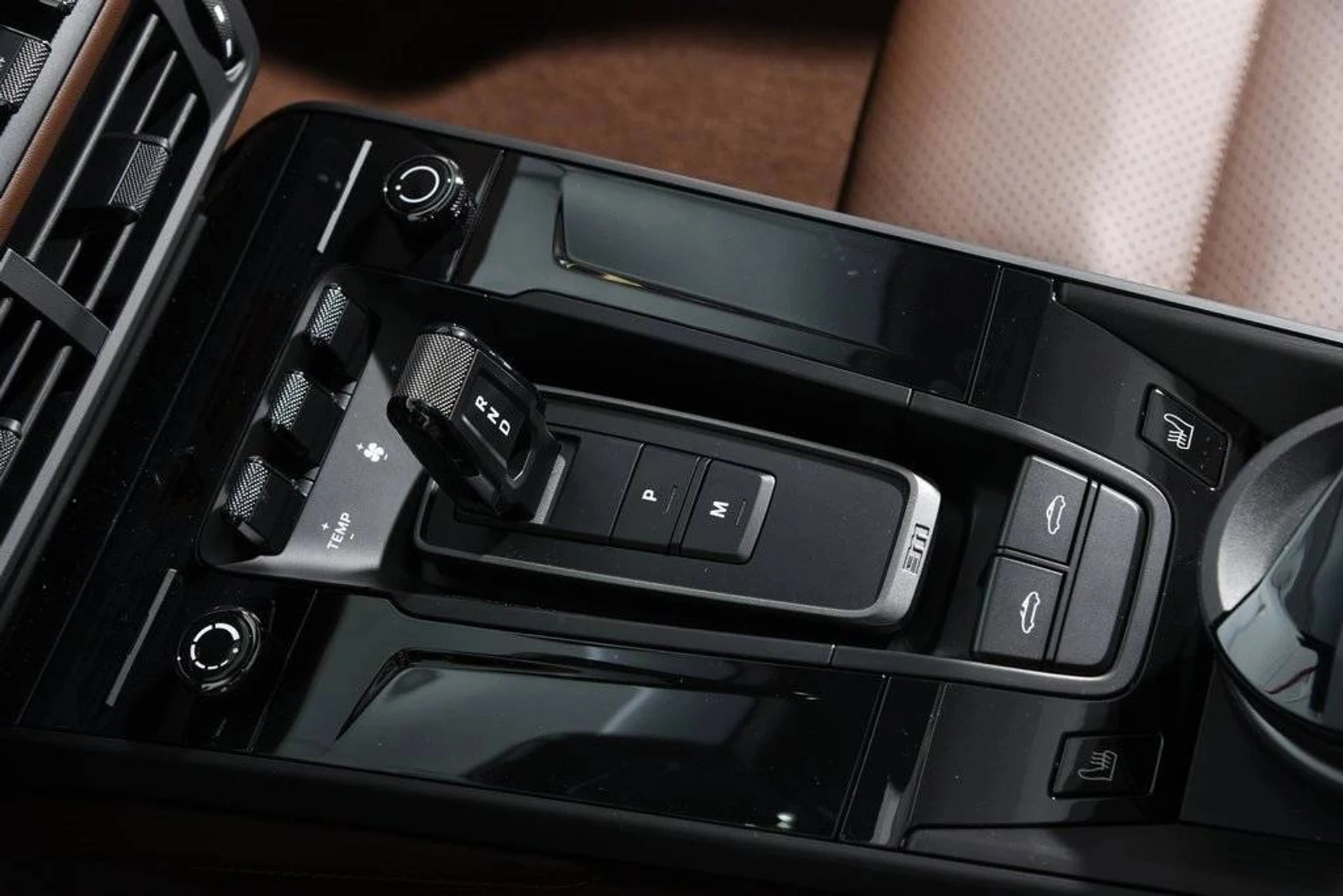 mph027_3791_b5a42bdc269deb8f9f36c9d7c54bf8b2x_c0bf7d3855