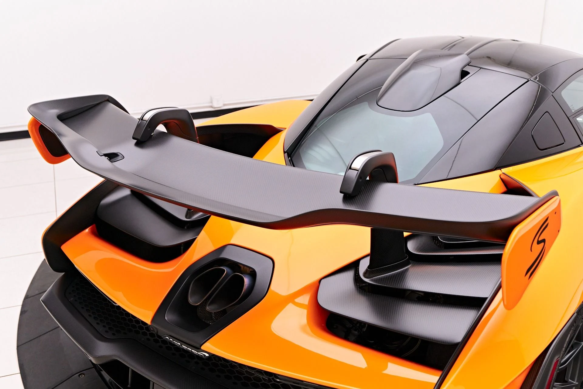 mph027_3800416194_Used_2019_Mc_Laren_Senna_1754344438_f4a69167ed