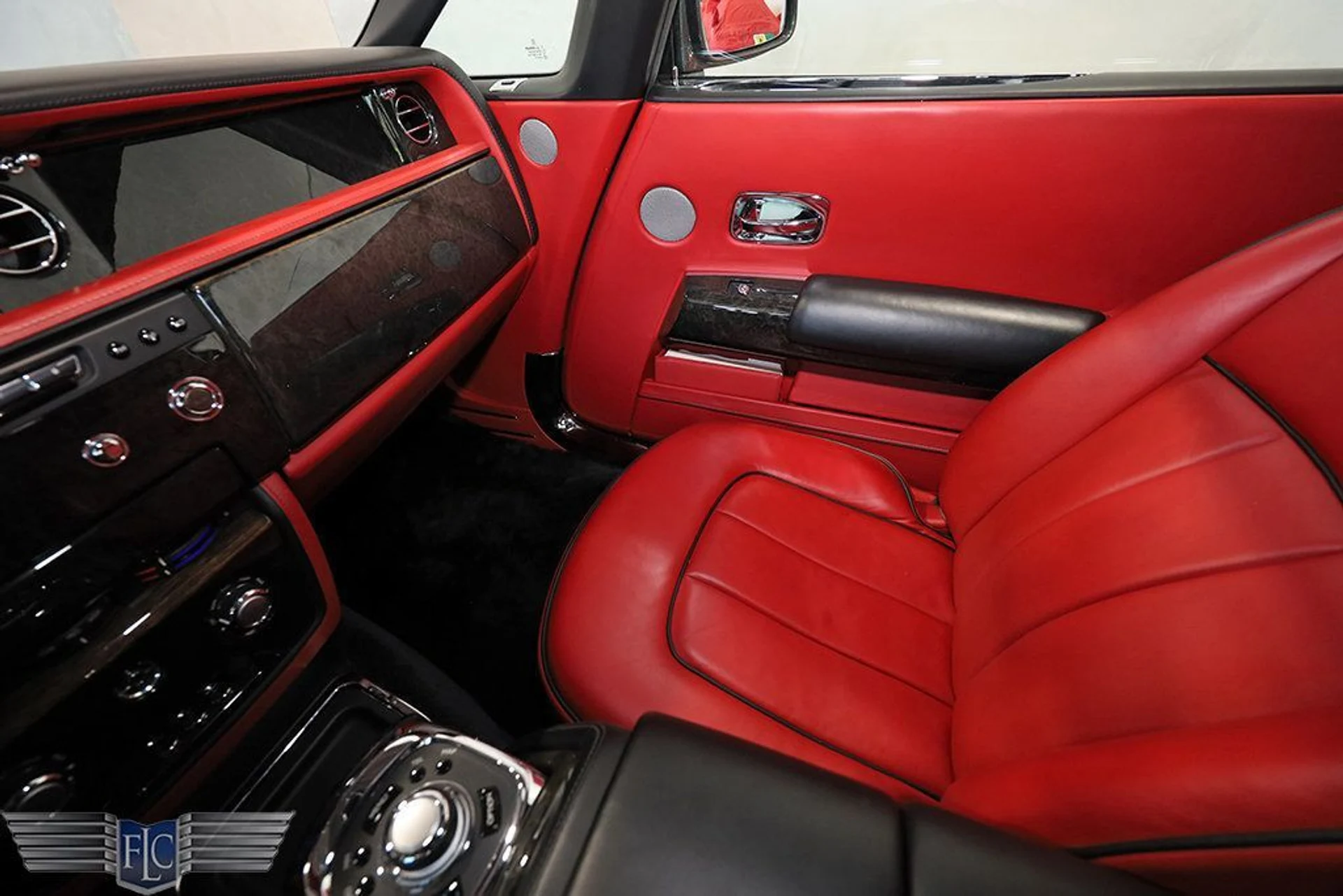 mph027_3805056618_used_2017_rolls_royce_phantom_drophead_coupe_9689_23040582_28_1024_4aa8b13d8f