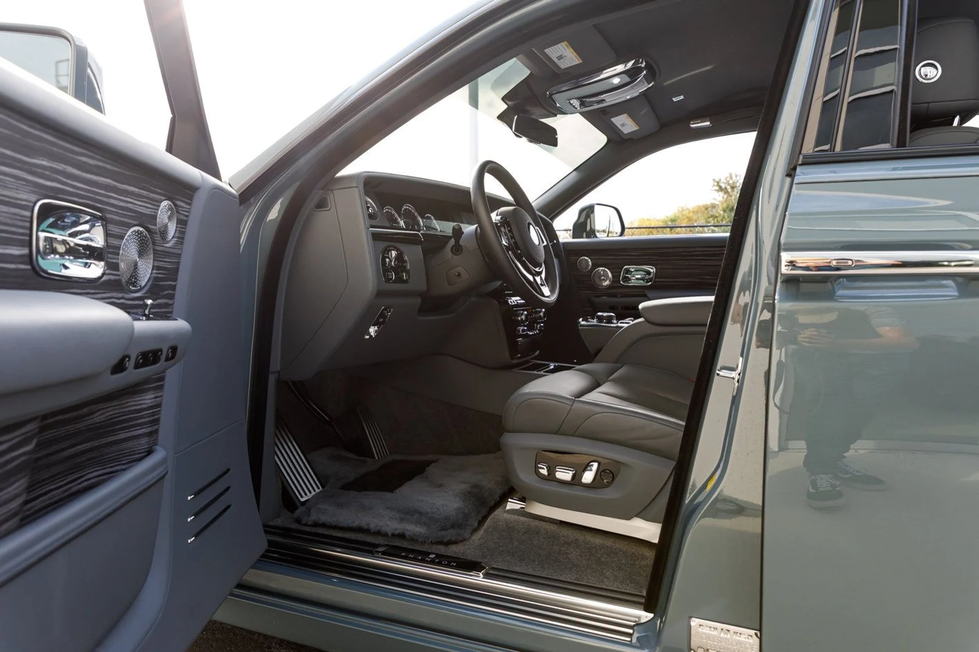 mph027_3805555222_10bb7e3e57d0e547c3ac8dae51020216x_ecacf0cd20