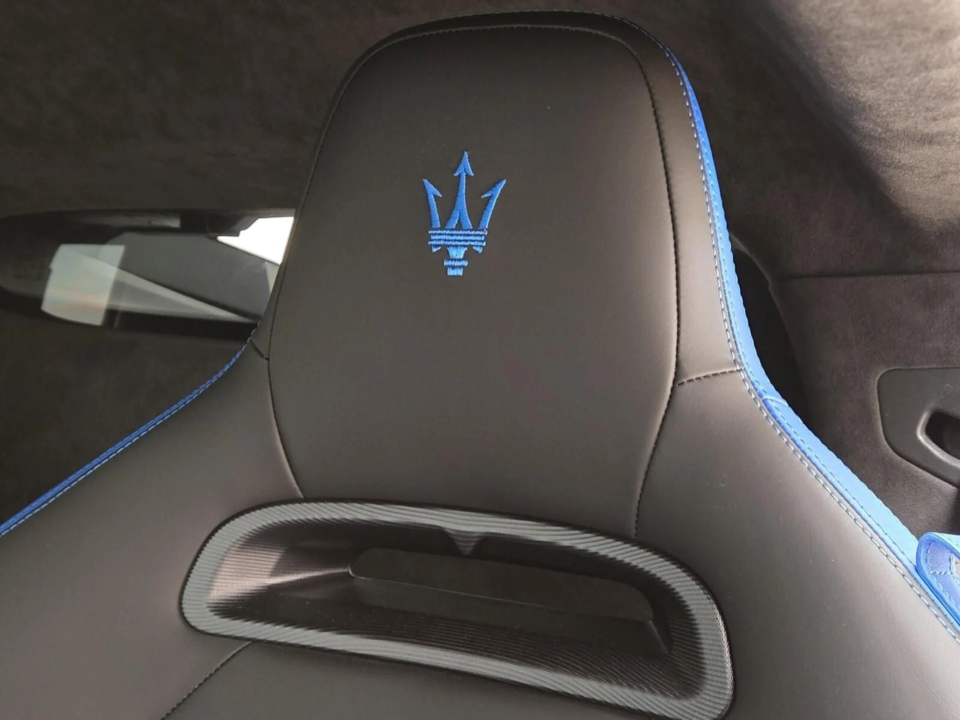 mph027_3823142902_Used_2023_Maserati_MC_20_1753164726_de8219635a