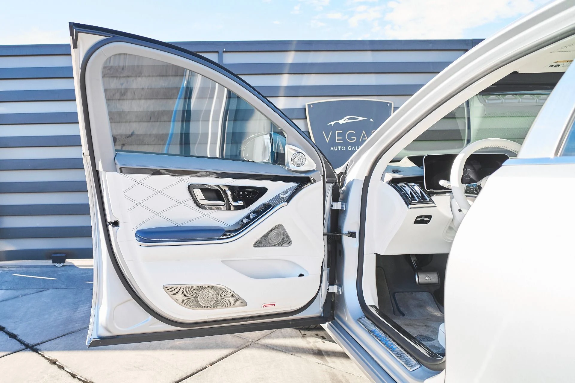 mph027_3827811064_Used_2024_Mercedes_Benz_S_Class_Maybach_S_680_1765936782_e1980c51c0