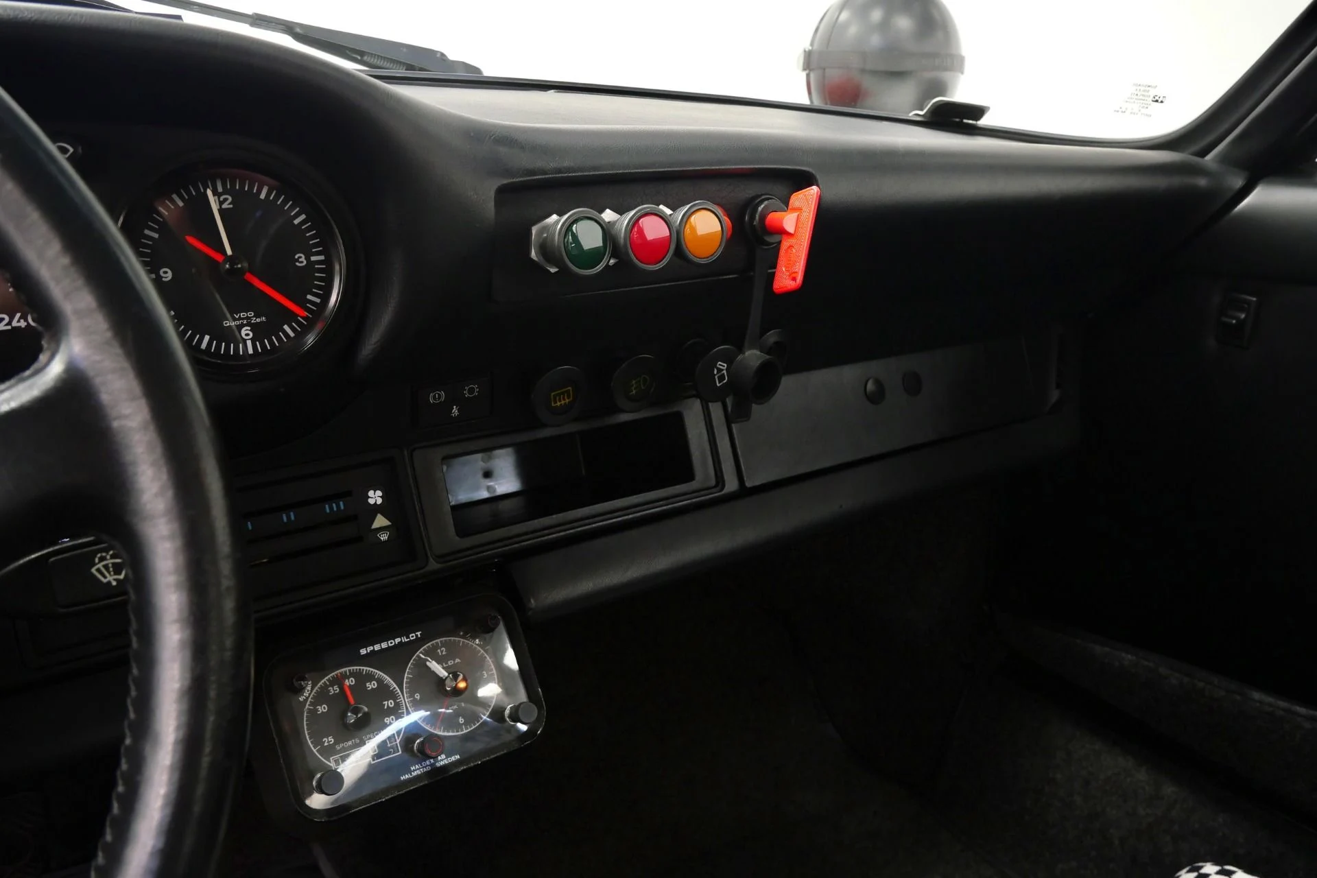 mph027_3836670021_Used_1984_Porsche_911_Ro_W_Rallye_Build_Spectacular_Inside_and_Out_1783533920_bd587c7013