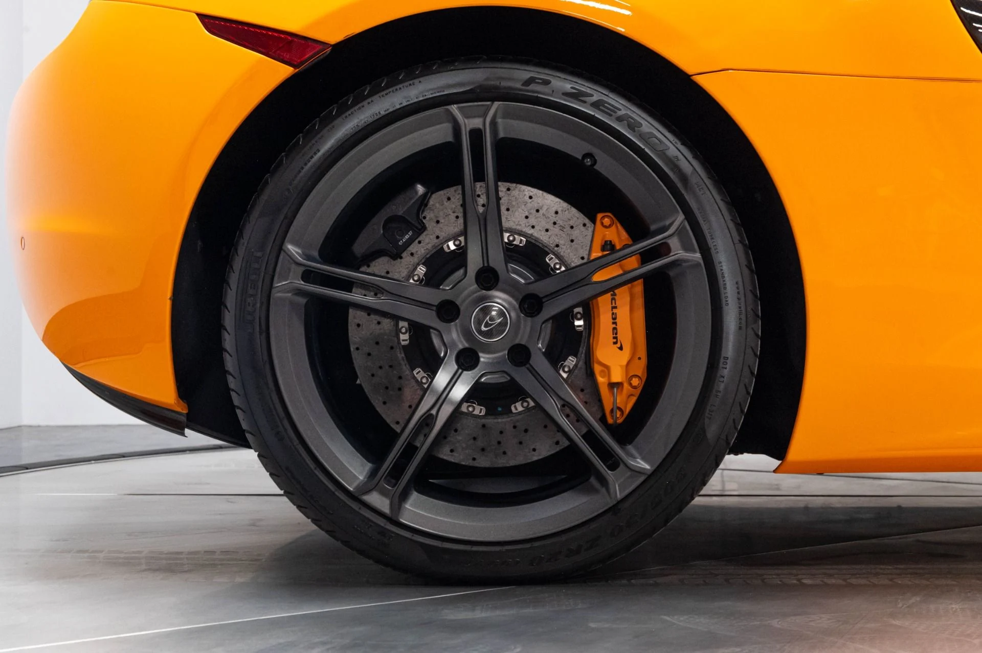 mph027_3845337352_Used_2015_Mc_Laren_650_S_Spider_1784647983_bb00ae8593