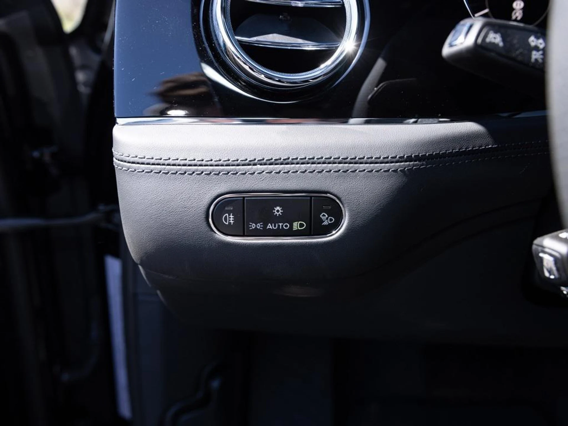 mph027_3846130360_407780630_69464457604a396795b9f3e4_9840801d0a