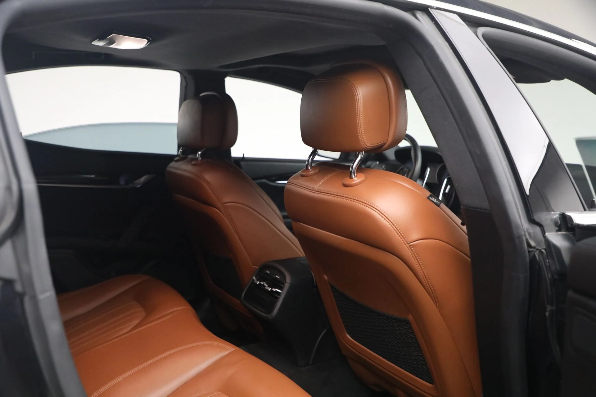 mph027_3848382035_Used_2023_Maserati_Ghibli_Modena_Q4_1773409122_e3a16a10d0