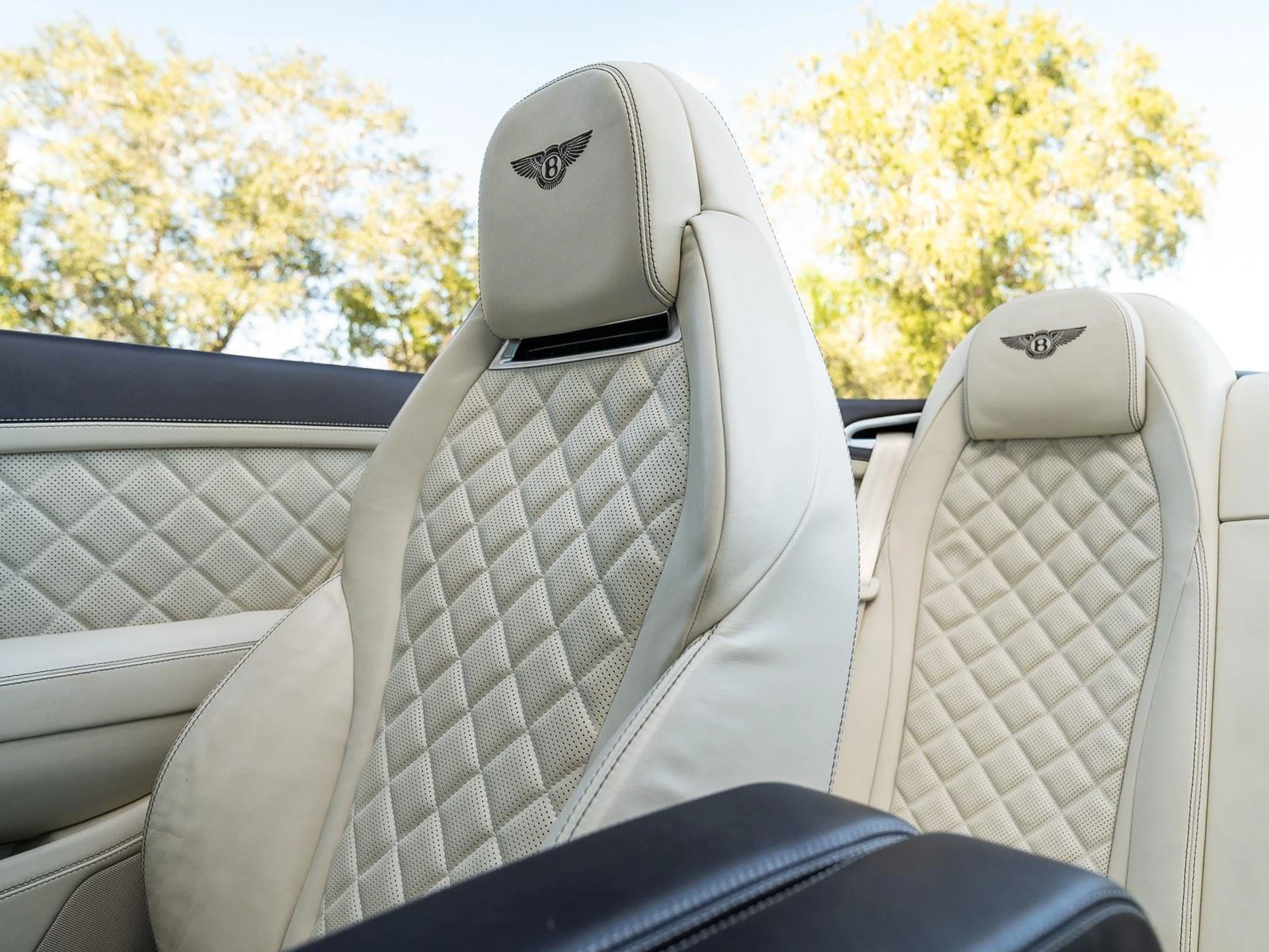 mph027_3852649082_Used_2018_Bentley_Continental_GT_1767952846_ddf8c8ccc5