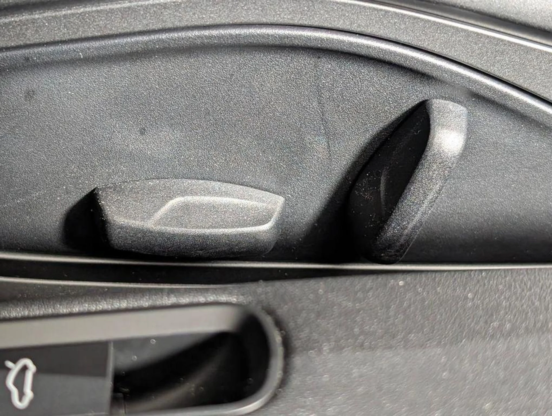 mph027_3857244617_byuq_Xd9_Dt_QE_r6w_MI_9_VD_3jv_I_Jt_M_669fd844a7