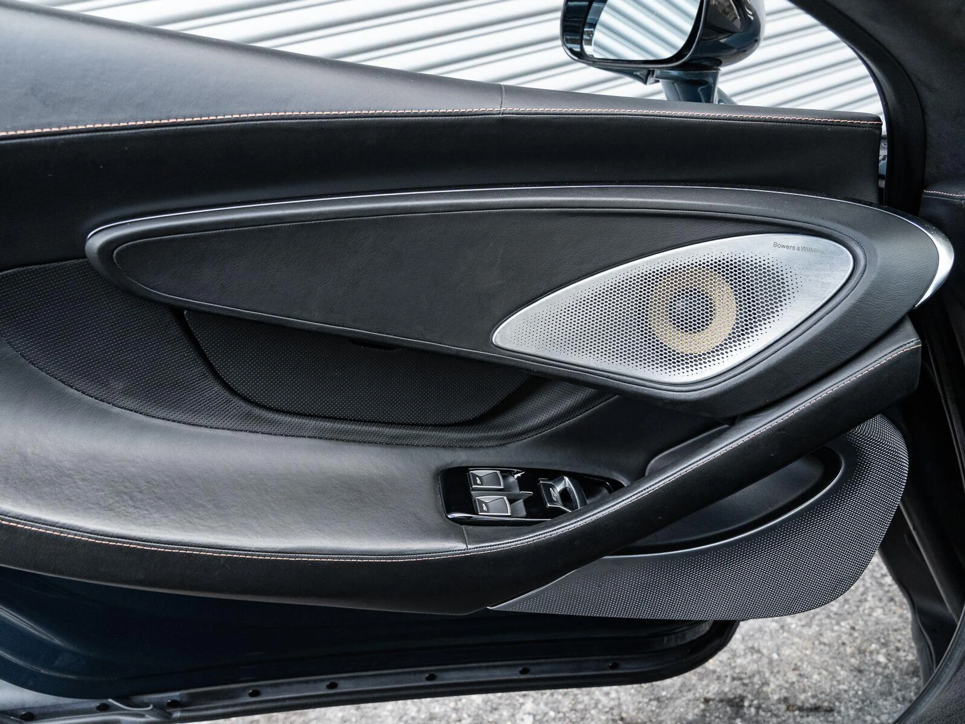 mph027_3874473617_Used_2023_Mc_Laren_GT_Coupe_1784041260_aa742798bd