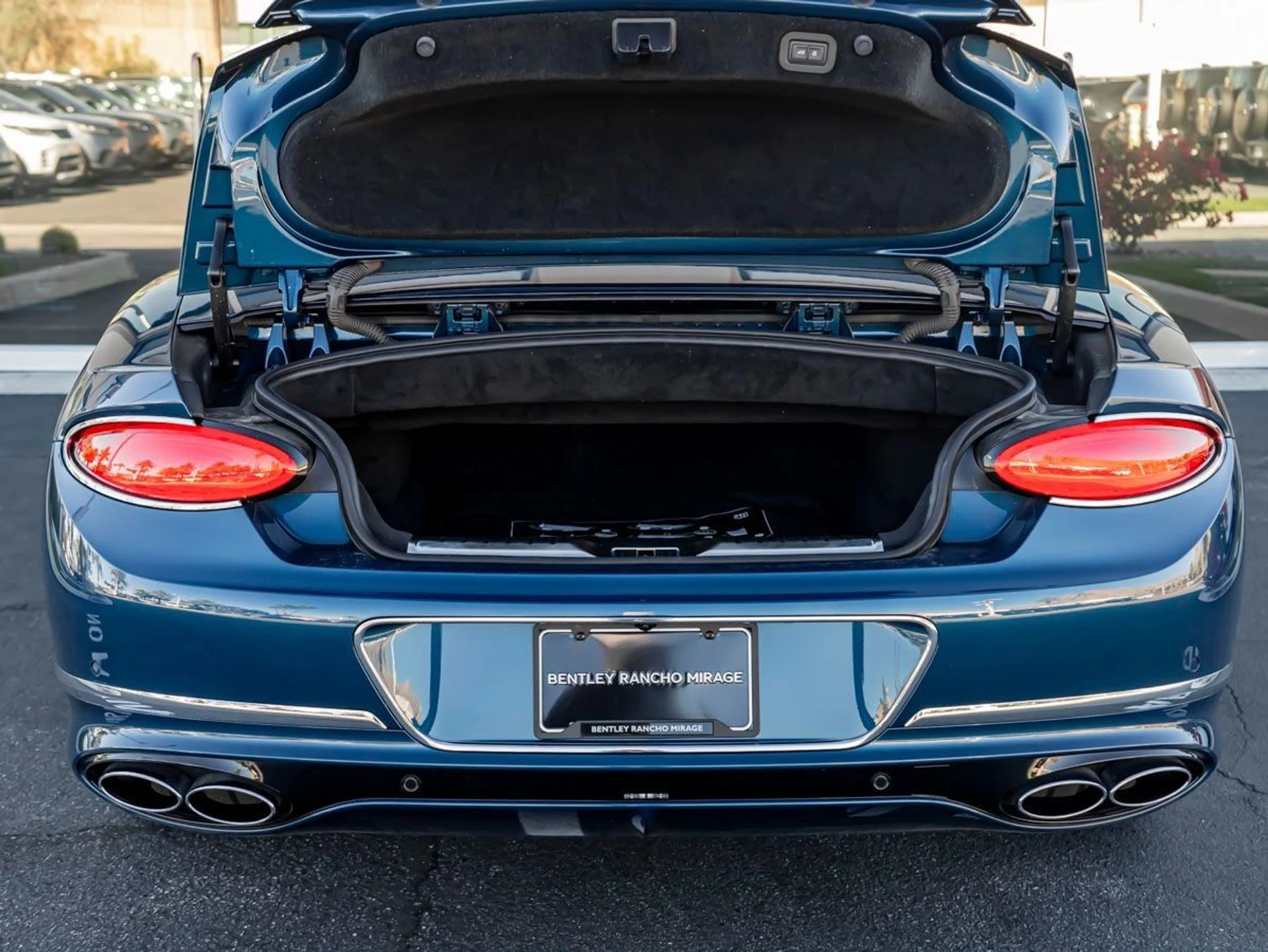 mph027_3877528525_28_6890352e19