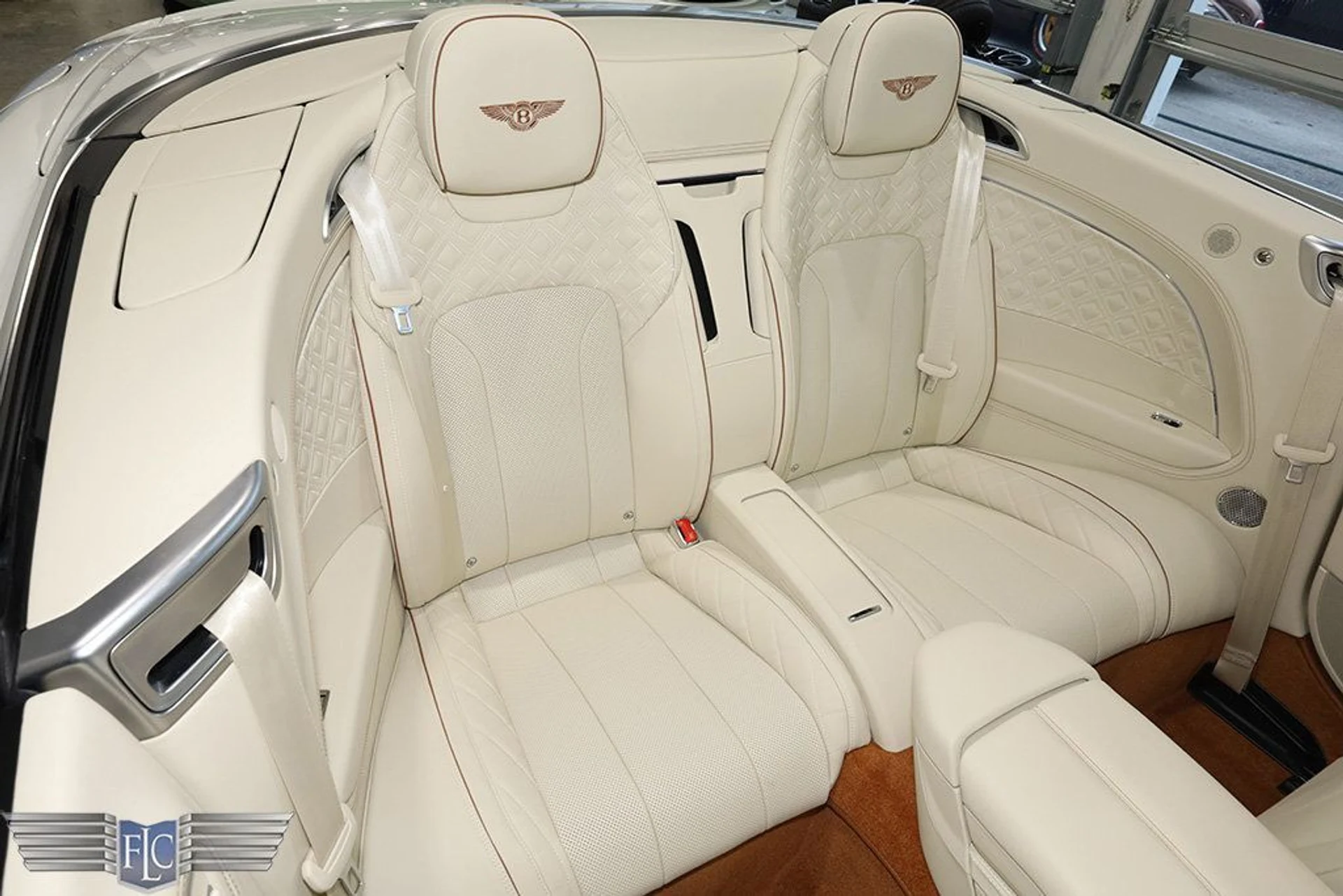 mph027_3887141356_used_2023_bentley_continental_gtazureconvertible_9689_22727335_28_1024_e5f8d56ef7