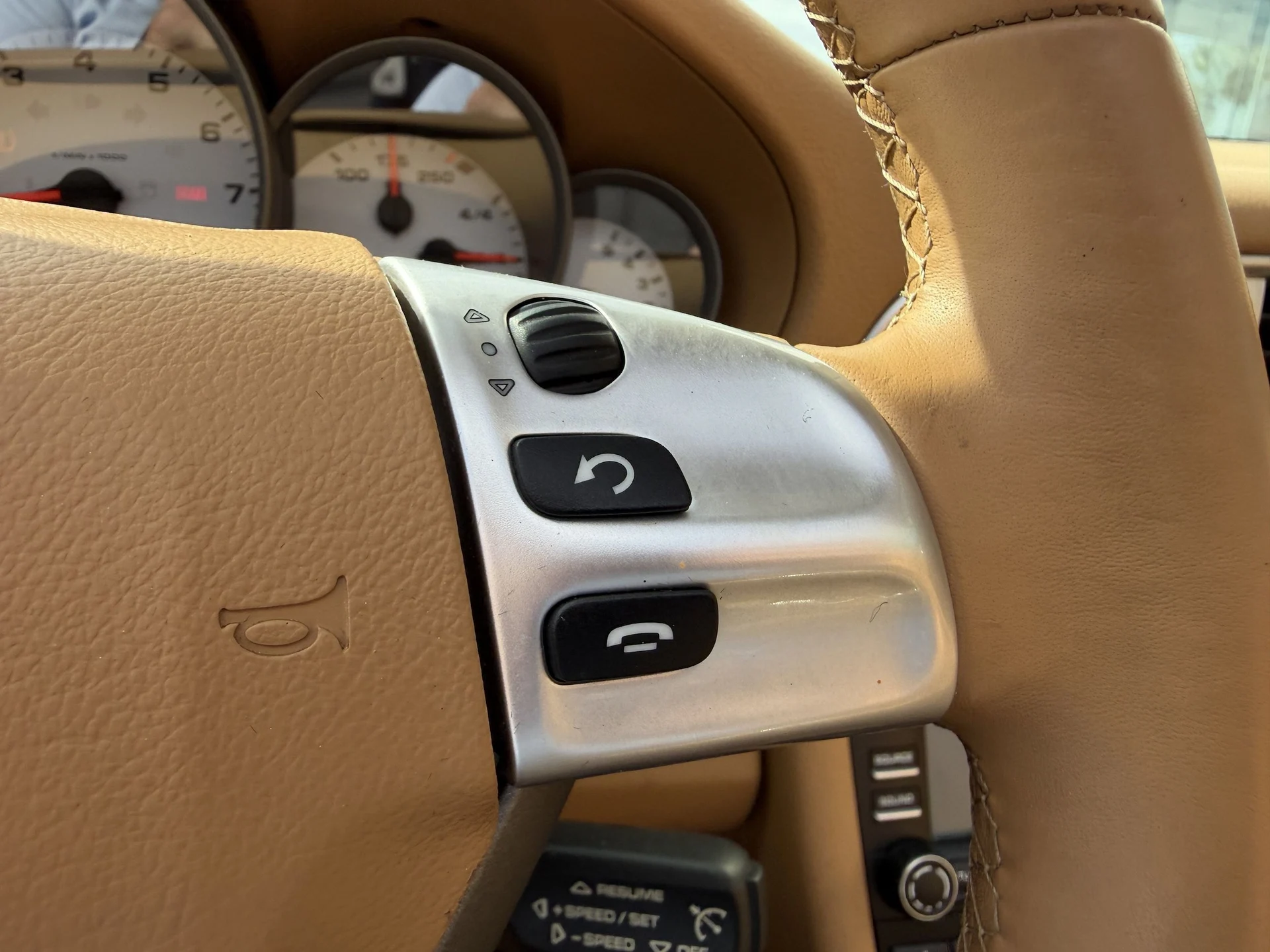 mph027_3887306090_f7272e075d14394b94b9133accaf2cc2x_efe74d6855