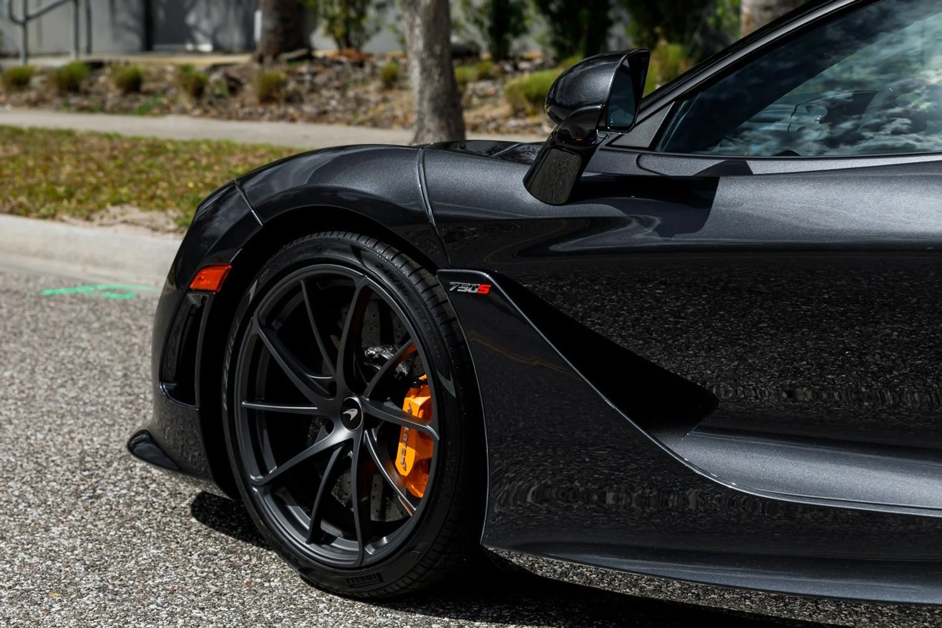 mph027_3899247039_655_p28_l_0cae8007b1