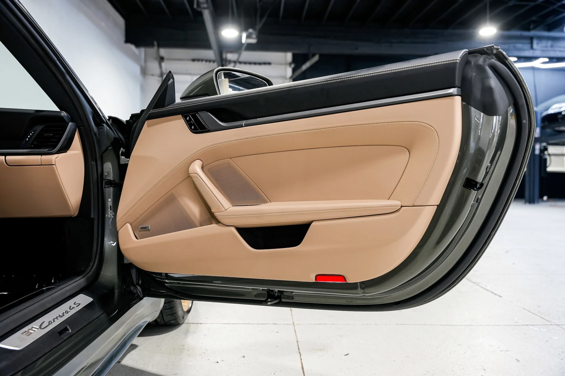 mph027_3920090053_c9e432bbd648461f3a3707aba36e9e09x_c32d2d337d