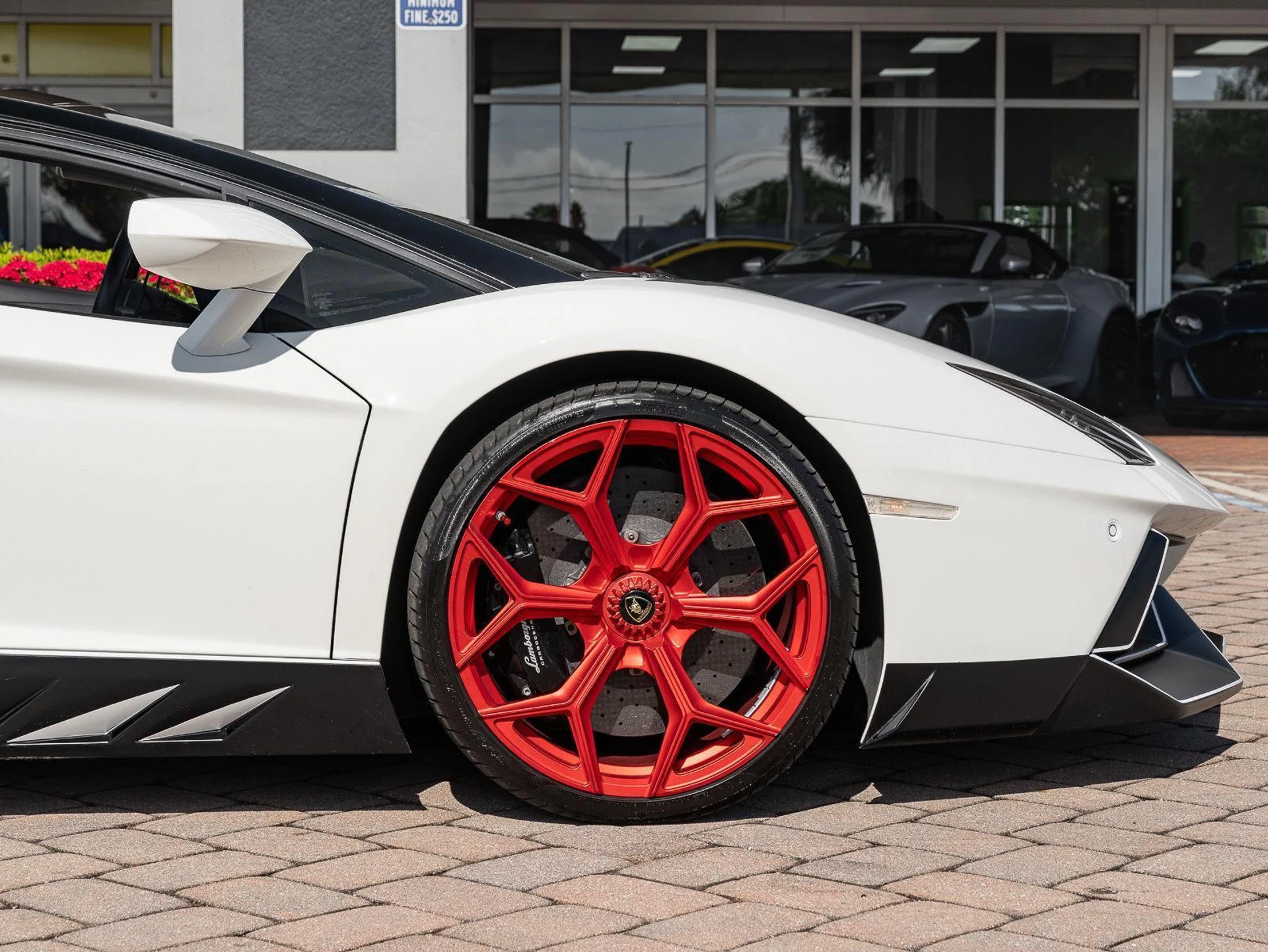 mph027_3925739024_Used_2016_Lamborghini_Aventador_LP_700_4_1777082805_d1249e0000