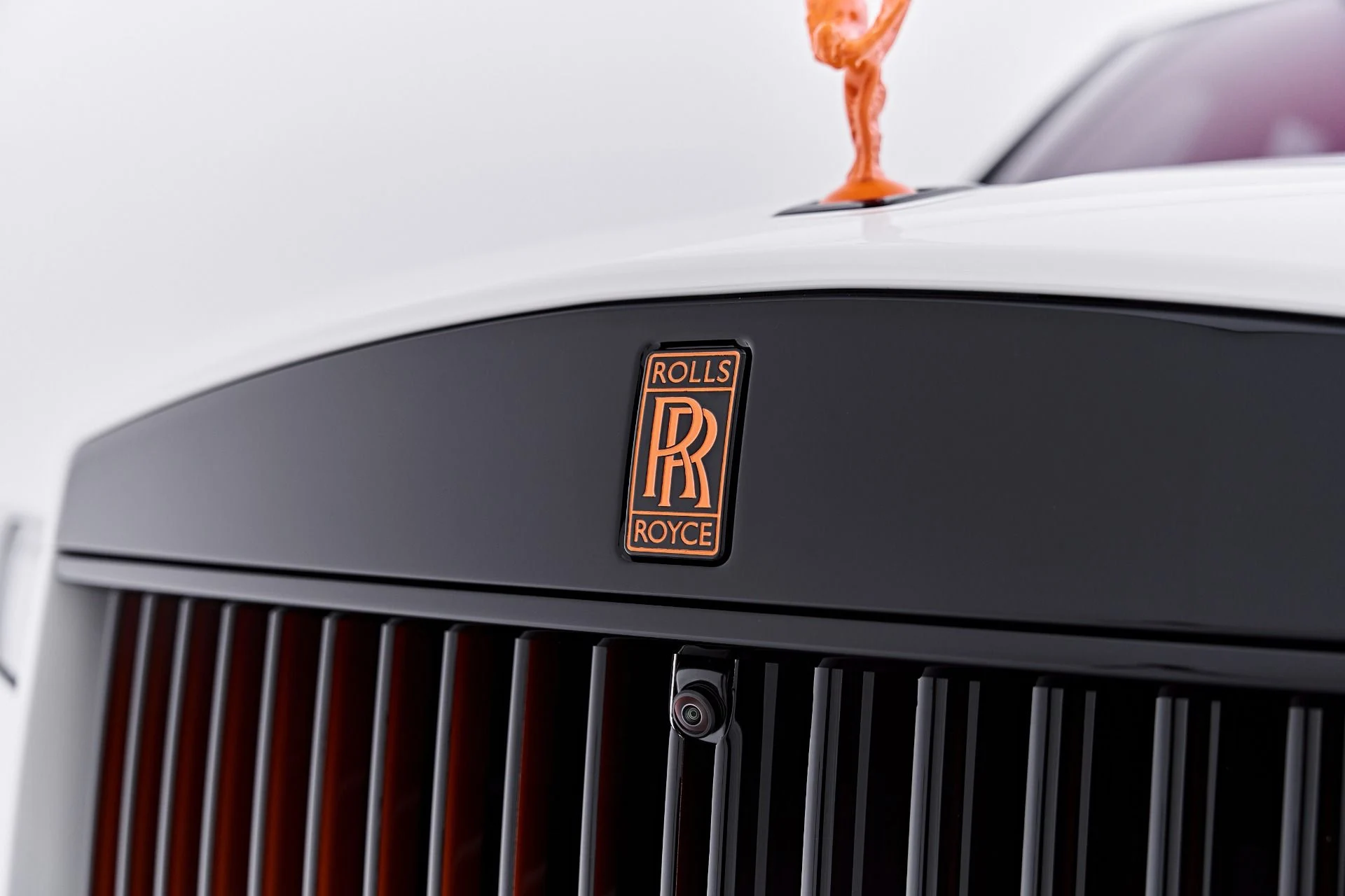 mph027_3928473014_Used_2026_Rolls_Royce_Cullinan_Base_1785200791_2896f0e22a