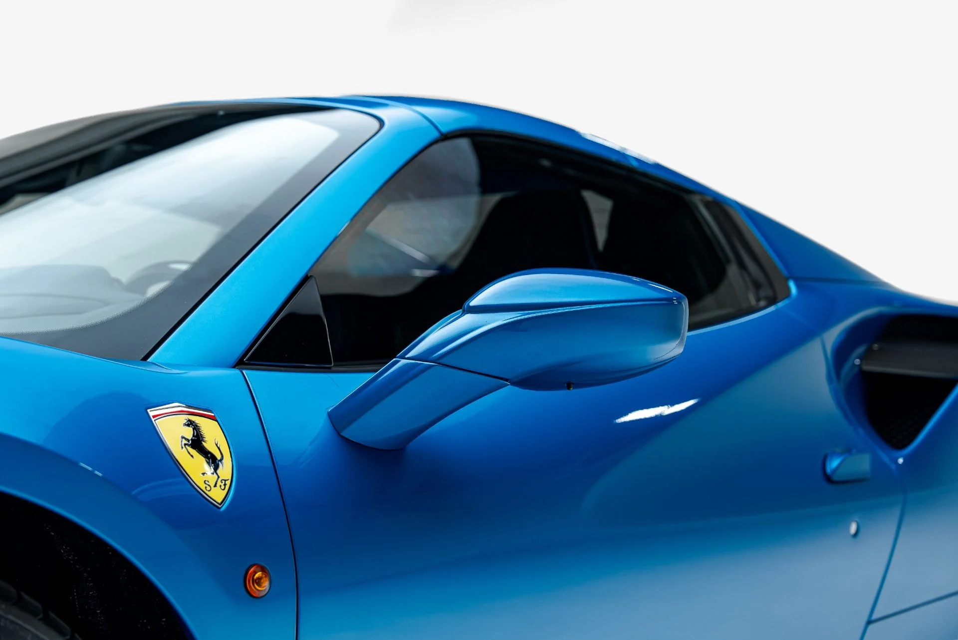 mph027_3928868305_Used_2019_Ferrari_488_Spider_1790895994_16a707adbf