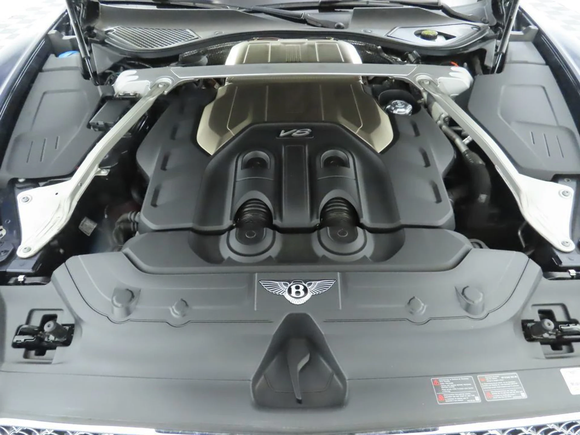 mph027_3931985456_used_2020_bentley_continental_gtv8firsteditioncoupe_8119_22954183_28_1024_2f3b3e08a7