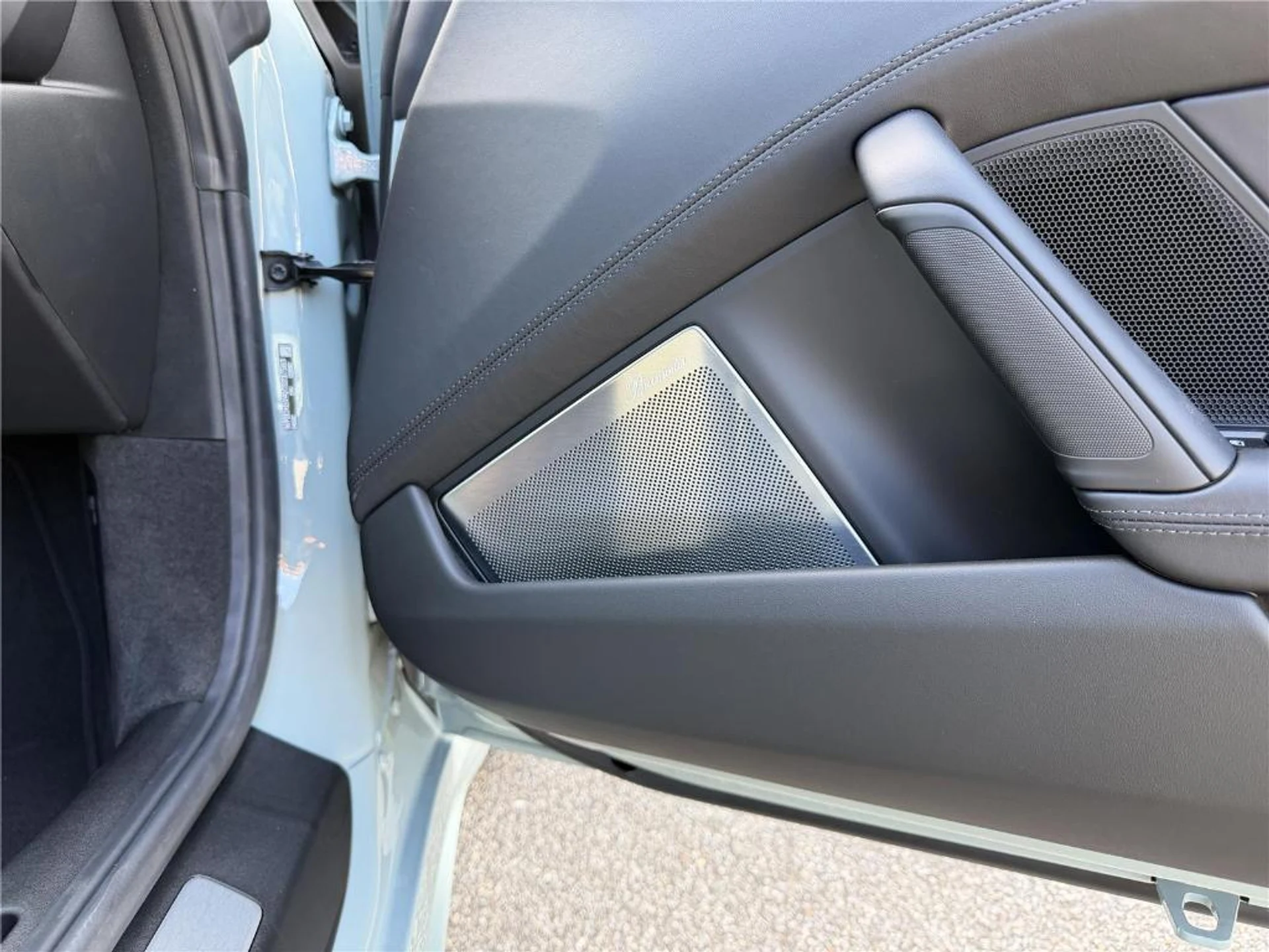 mph027_3933550028_x_Eez_CM_2_B_Bxs_Cak_Anrzc_Ulf8pr0_27e4616304