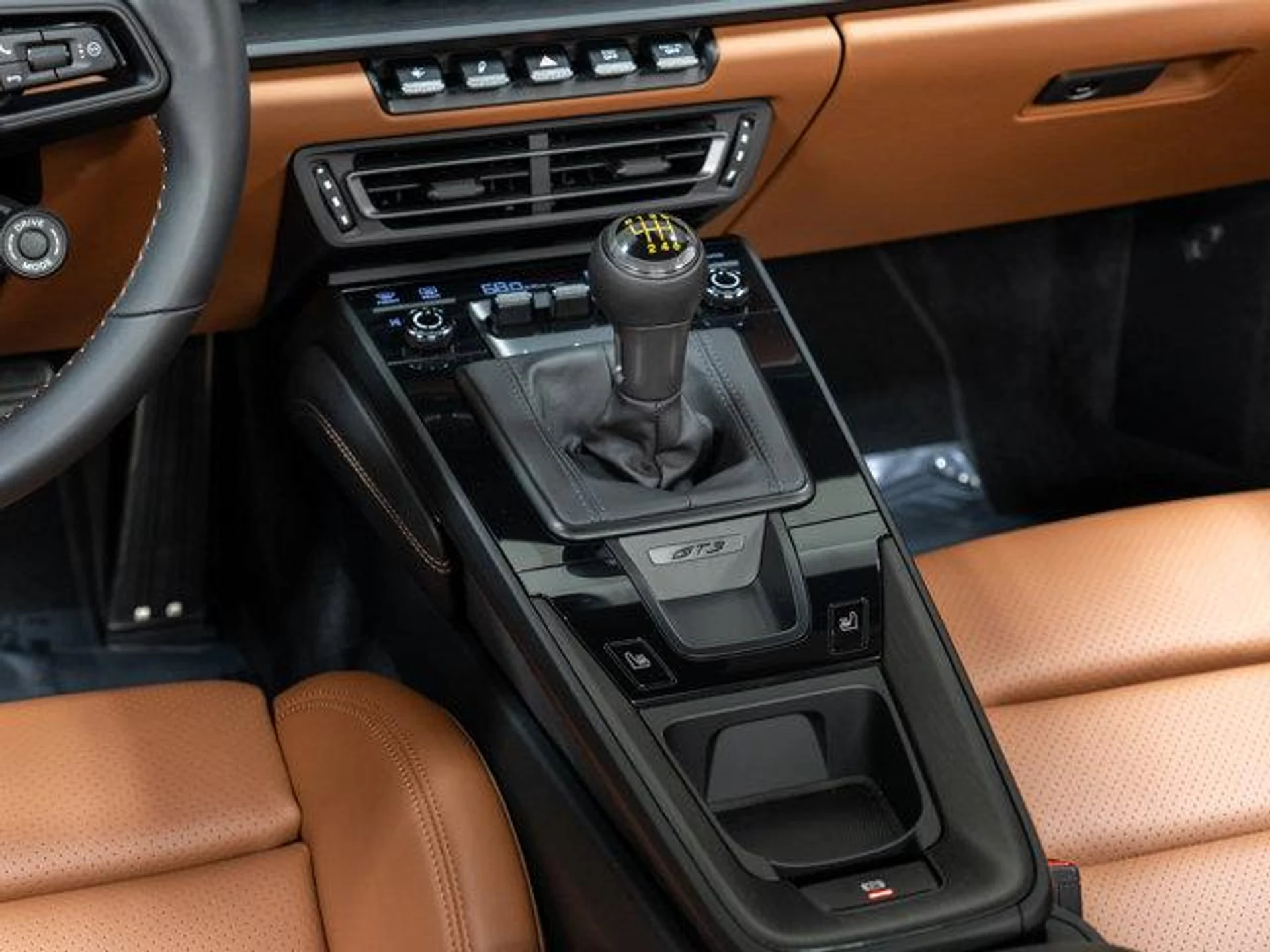 mph027_393833444_Zv7_Ioxb_G_Rr_H_Io_Oy0_Nd_HRPOFFJ_Sc_1857f9ff2d