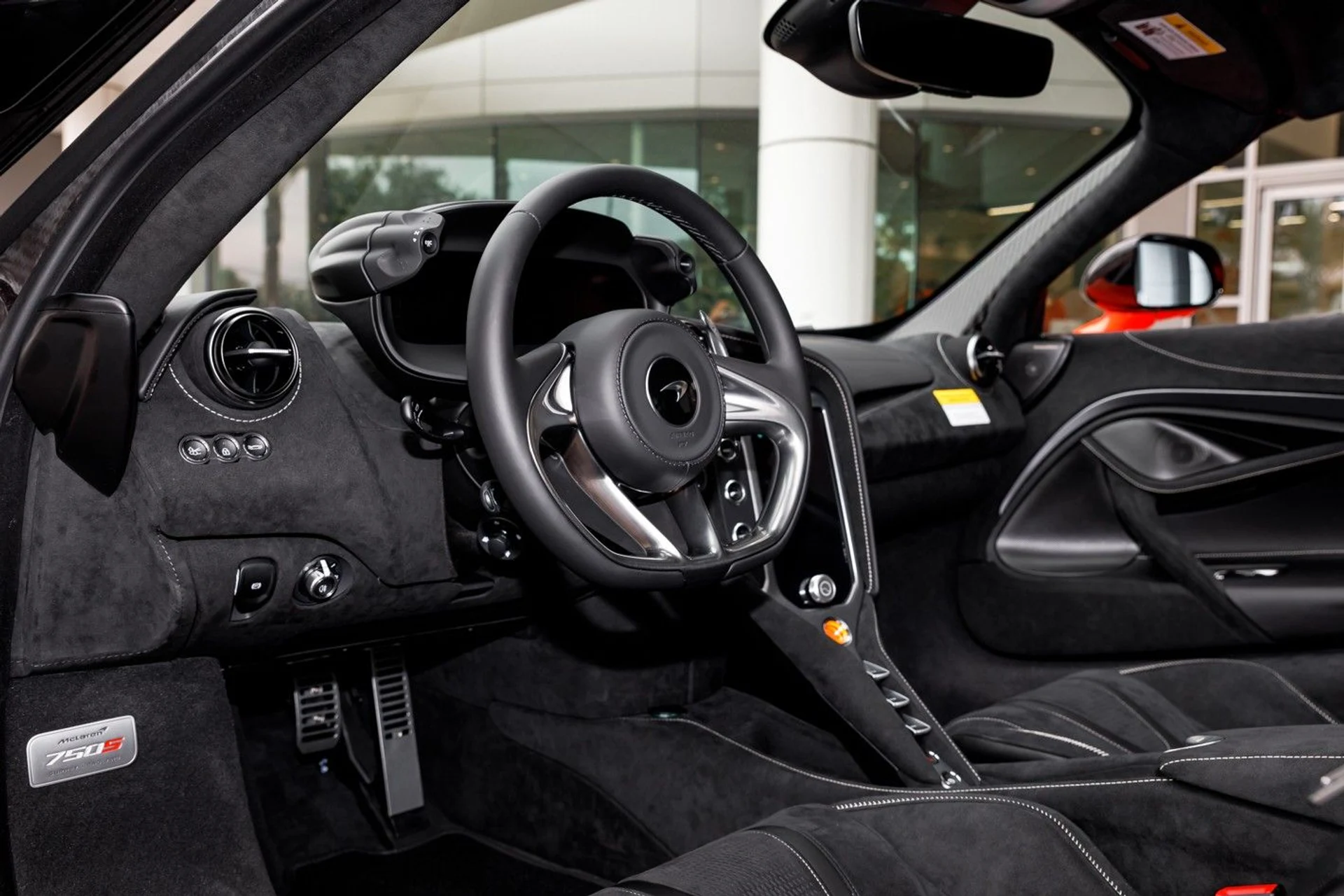 mph027_3938365629_628_p28_l_a2abd7ed90