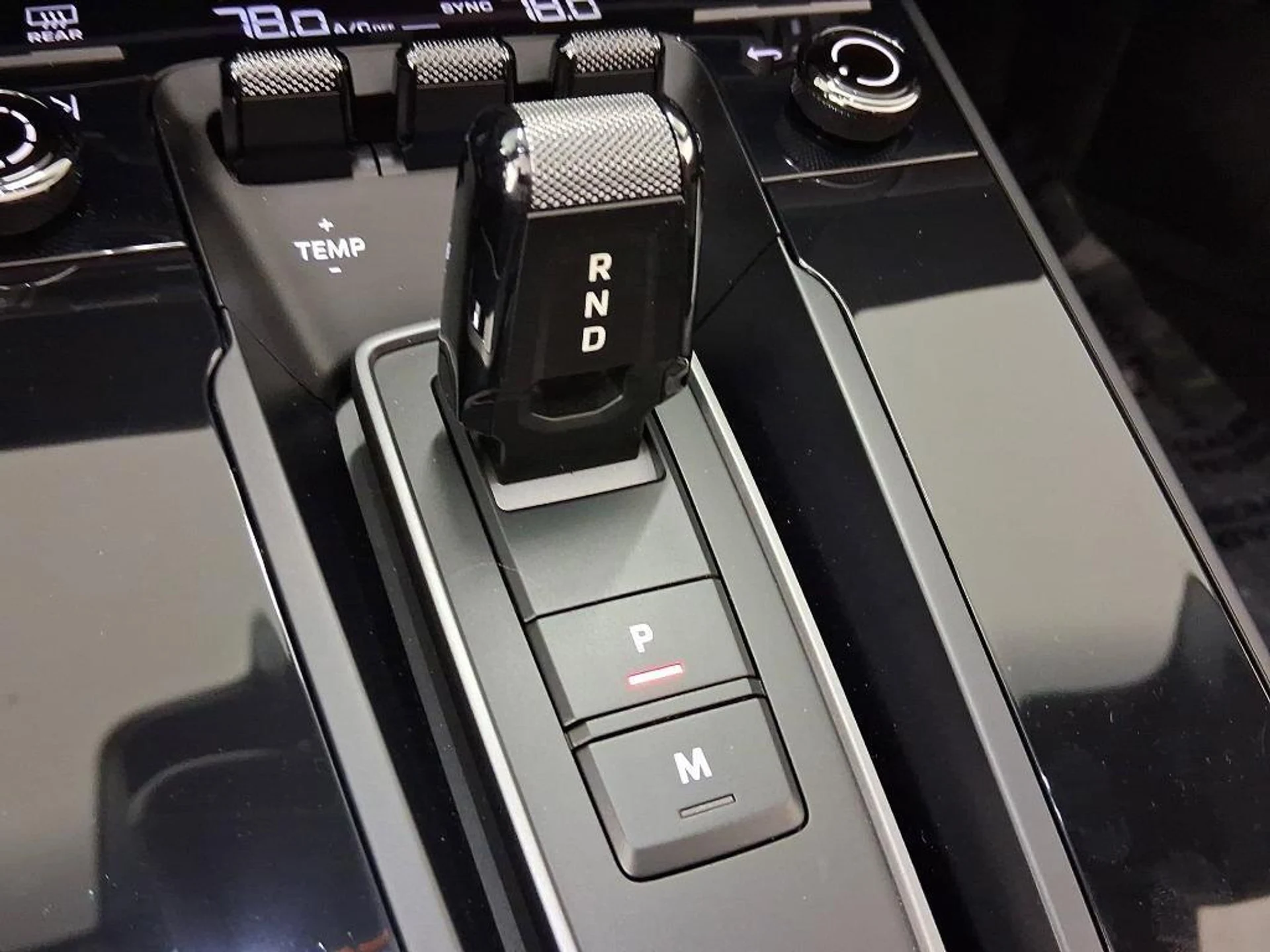 mph027_393923170_0bt35_We83v_R_Hcwuu_QB_1zd_Ml_Tn_BM_f63d7f4ba9