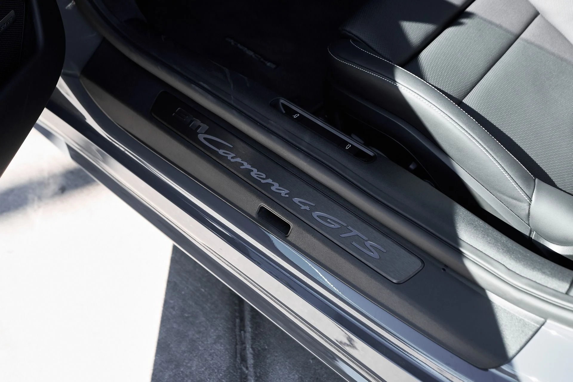mph027_39441521_Used_2025_Porsche_911_Carrera_4_GTS_1761009329_b2c1bcfbed