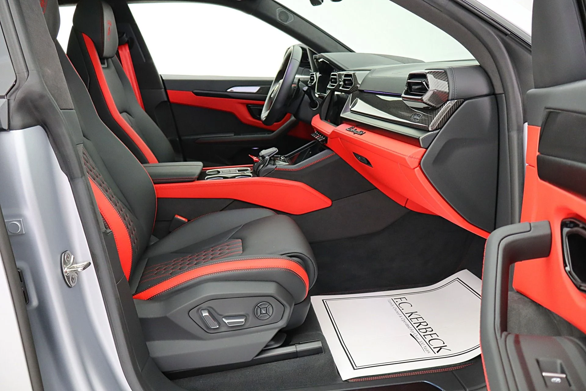 mph027_3948926480_Used_2025_Lamborghini_Urus_SELEASE_OPTIONS_AVAILABLE_6d12bf4c59