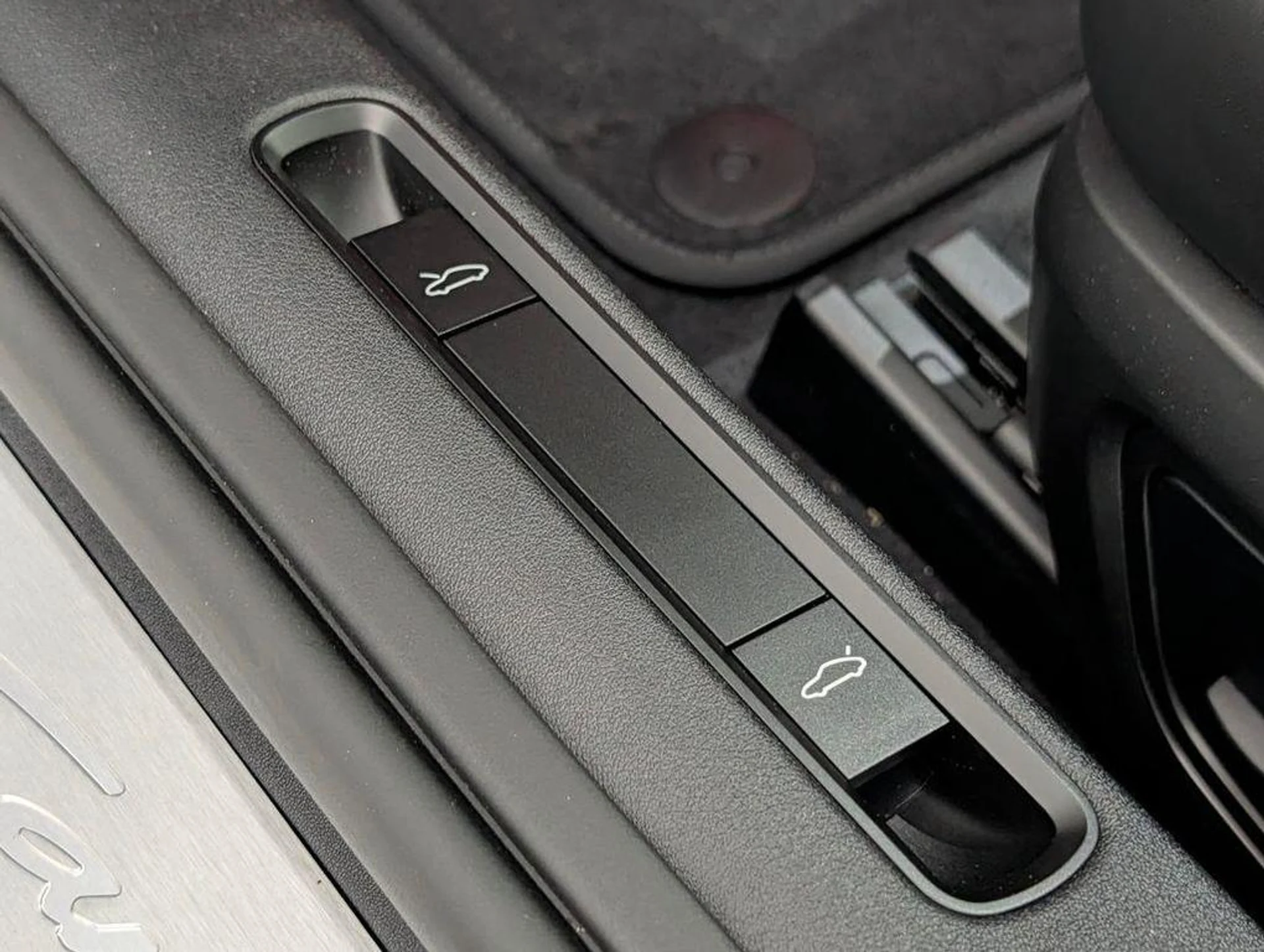 mph027_3954636655_FF_5k_Azqkj7_Odnh_MW_0_WE_1_K_J_Gb_I_722b21d4ae