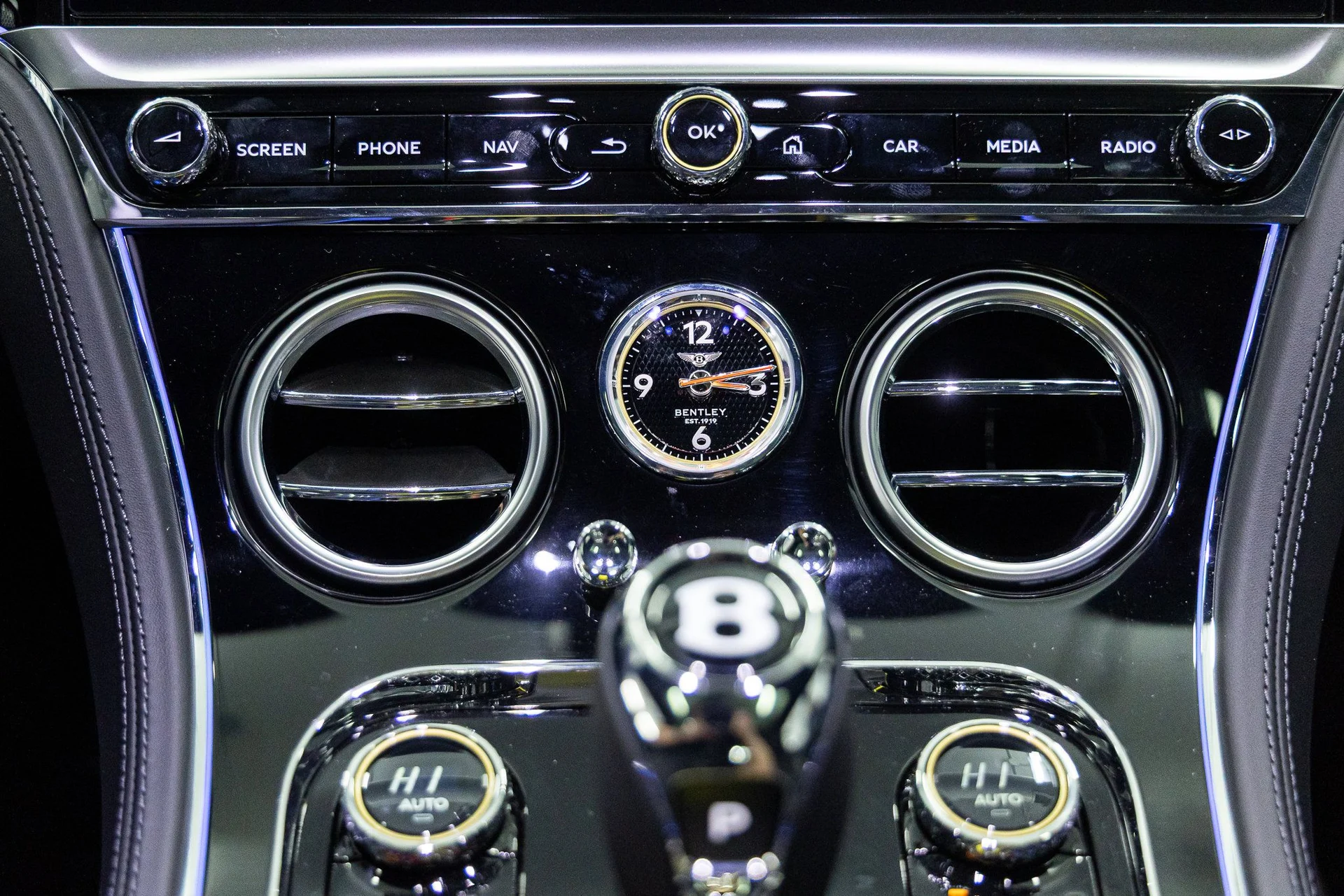 mph027_3955981446_22ac8003c8eaa96f8f21b9460d129761x_059ee044f7