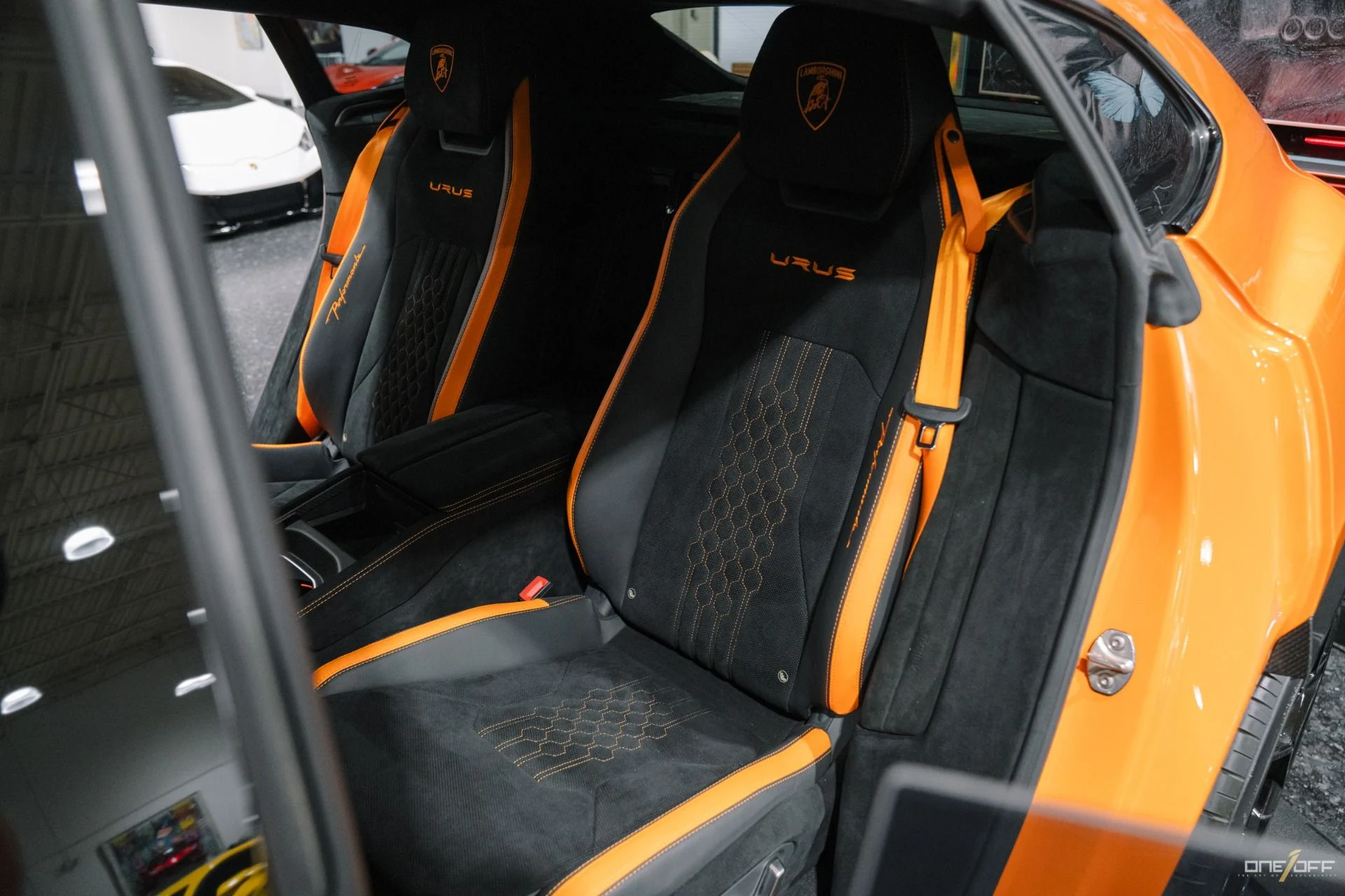 mph027_3961250474_Used_2023_Lamborghini_Urus_Performante_in_Arancio_Borealis_350_K_MSRP_Exposed_Carbon_Hood_1754940497_a223a3fe59