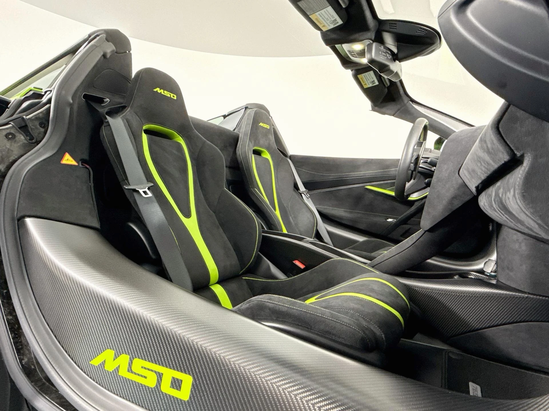 mph027_3963798707_Used_2022_Mc_Laren_765_LT_Spider_1789410088_5f8c51b301