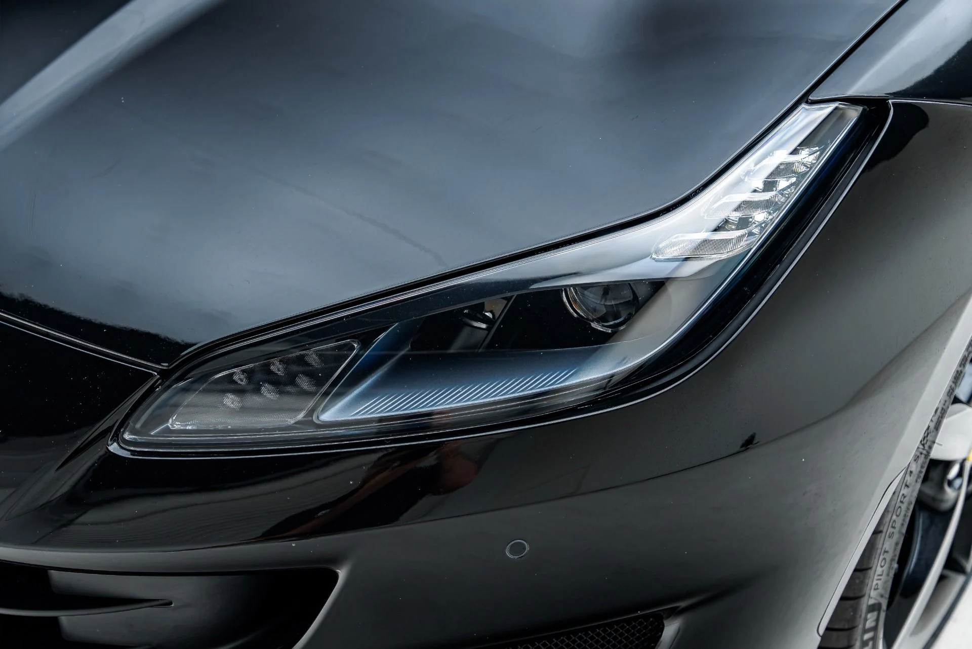 mph027_3982228205_Used_2019_Ferrari_Portofino_1788478056_8cbe9a0292