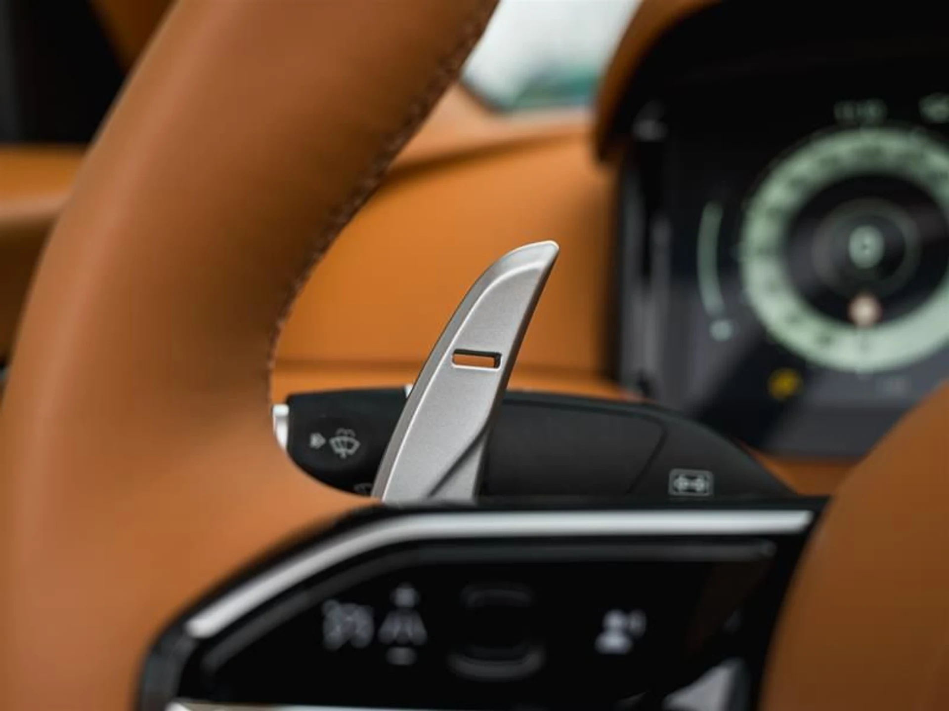 mph027_398635187_qnb1job5_a8b9a01f37