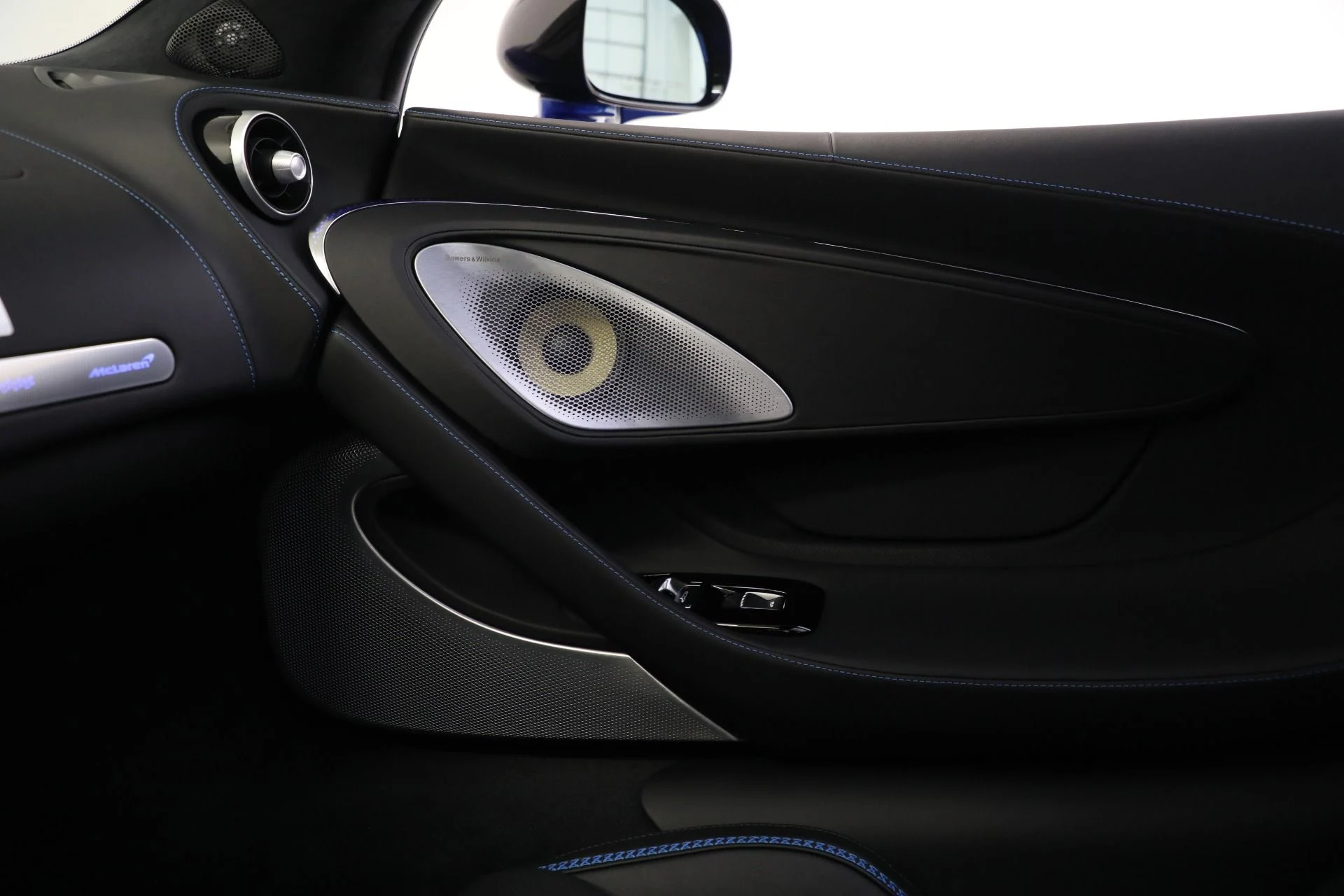 mph027_3989588666_New_2023_Mc_Laren_GT_Luxe_050693ef4d