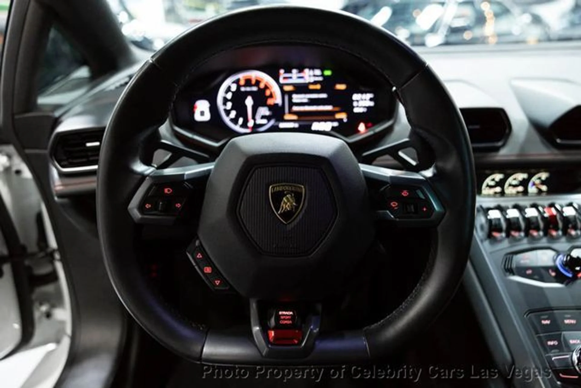 mph027_3990806957_used_2019_lamborghini_huracan_lp5802_9707_22868387_32_640_b43e1d8048