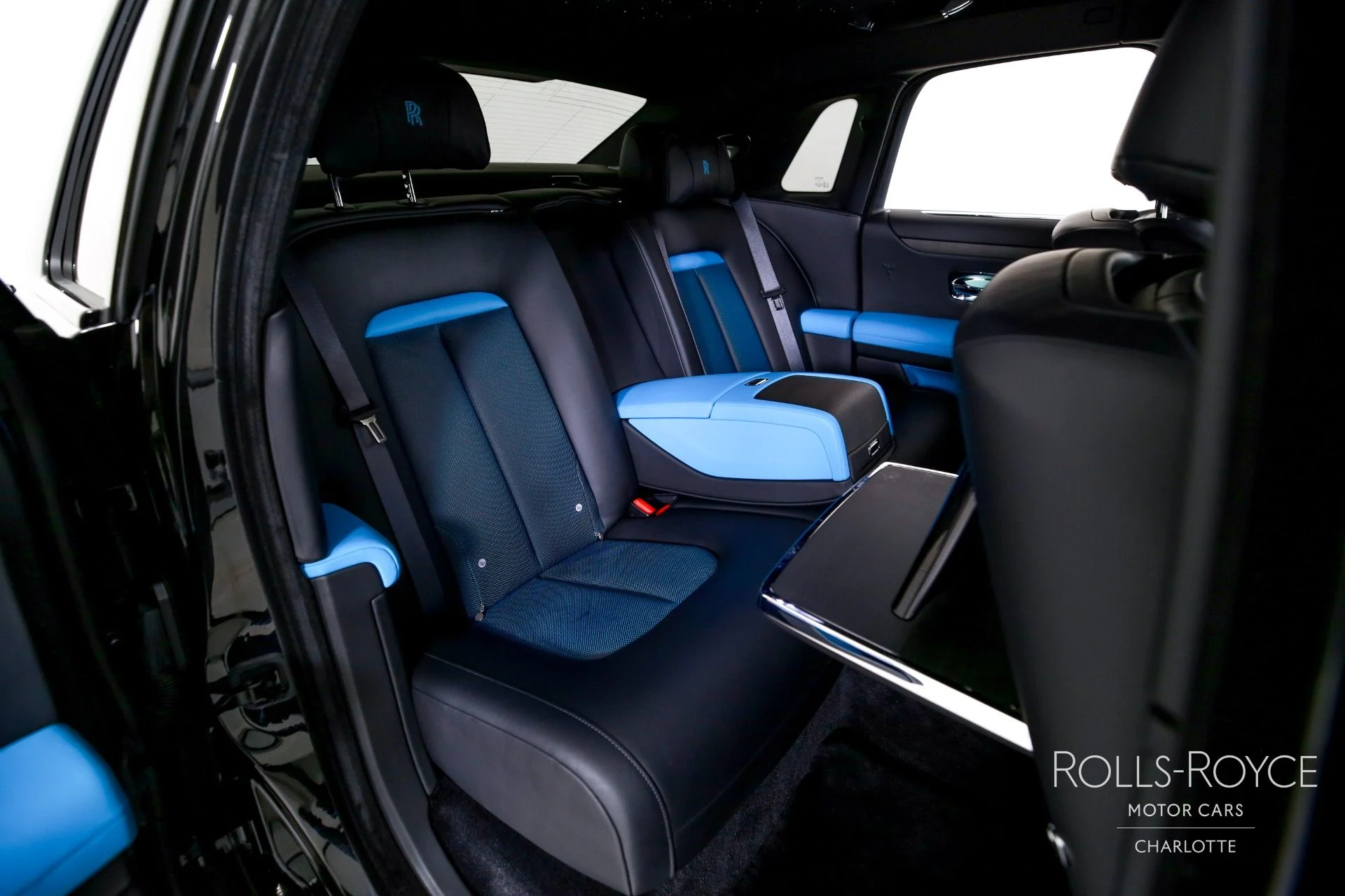 mph027_399841725_Used_2024_Rolls_Royce_Ghost_1755798774_b14a863b50