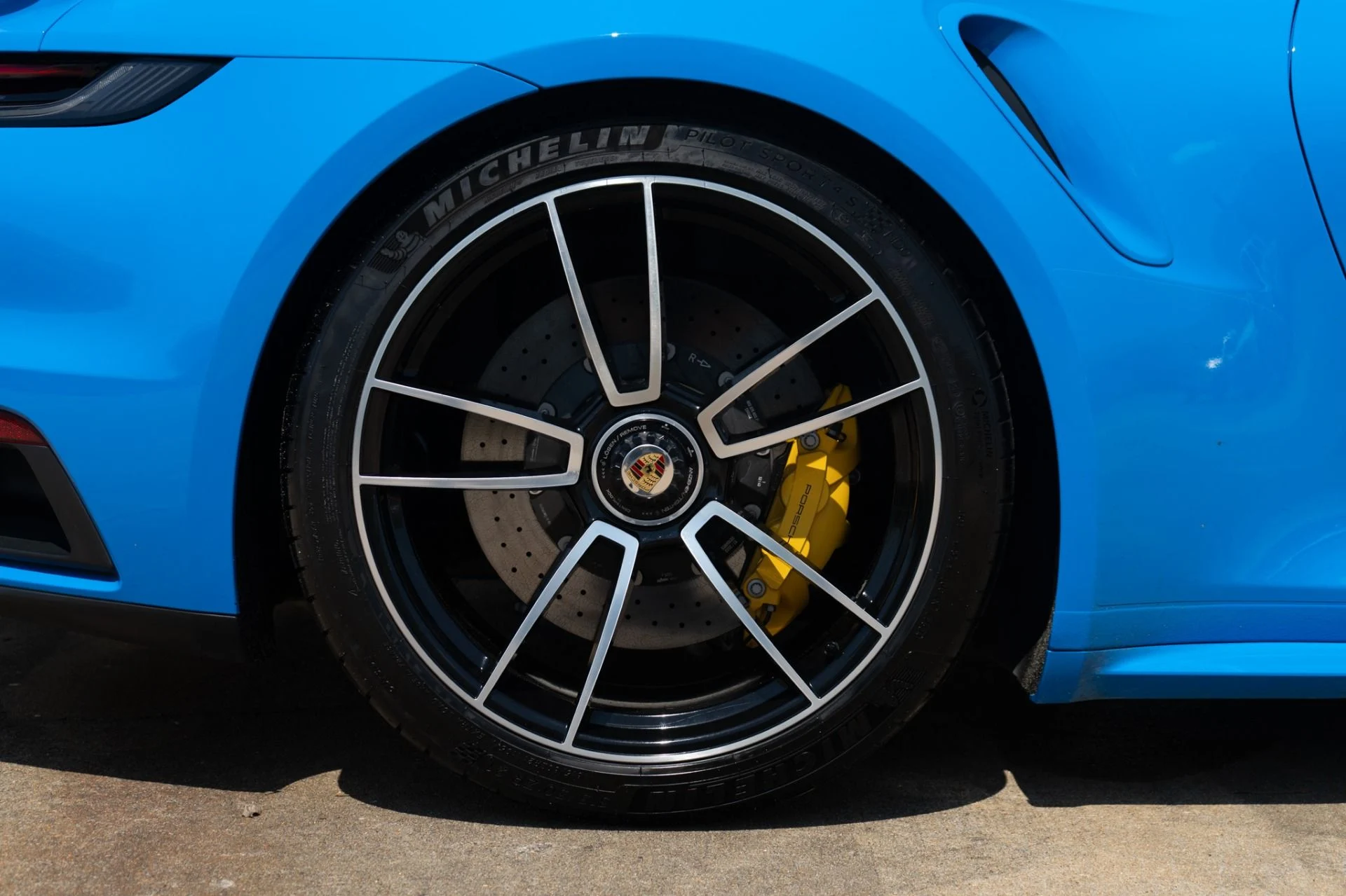 mph027_3999769538_Used_2023_Porsche_911_Turbo_S_1780079475_9370f664d6