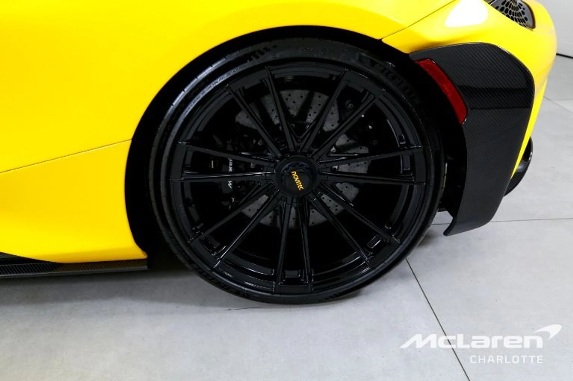 mph027_4009344691_Used_2022_Mc_Laren_765_LT_Spider_584bdb7cbc