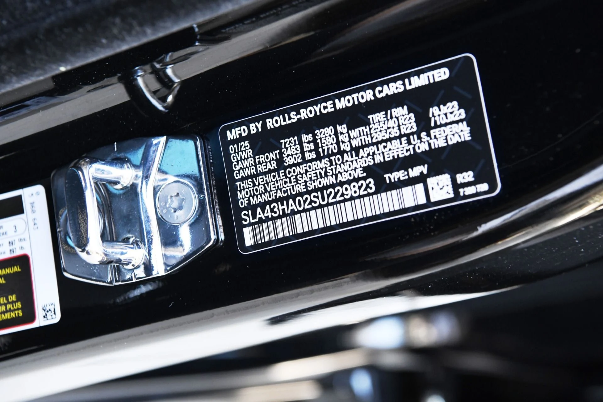 mph027_4015589281_11731_p29_l_3f7580aef8