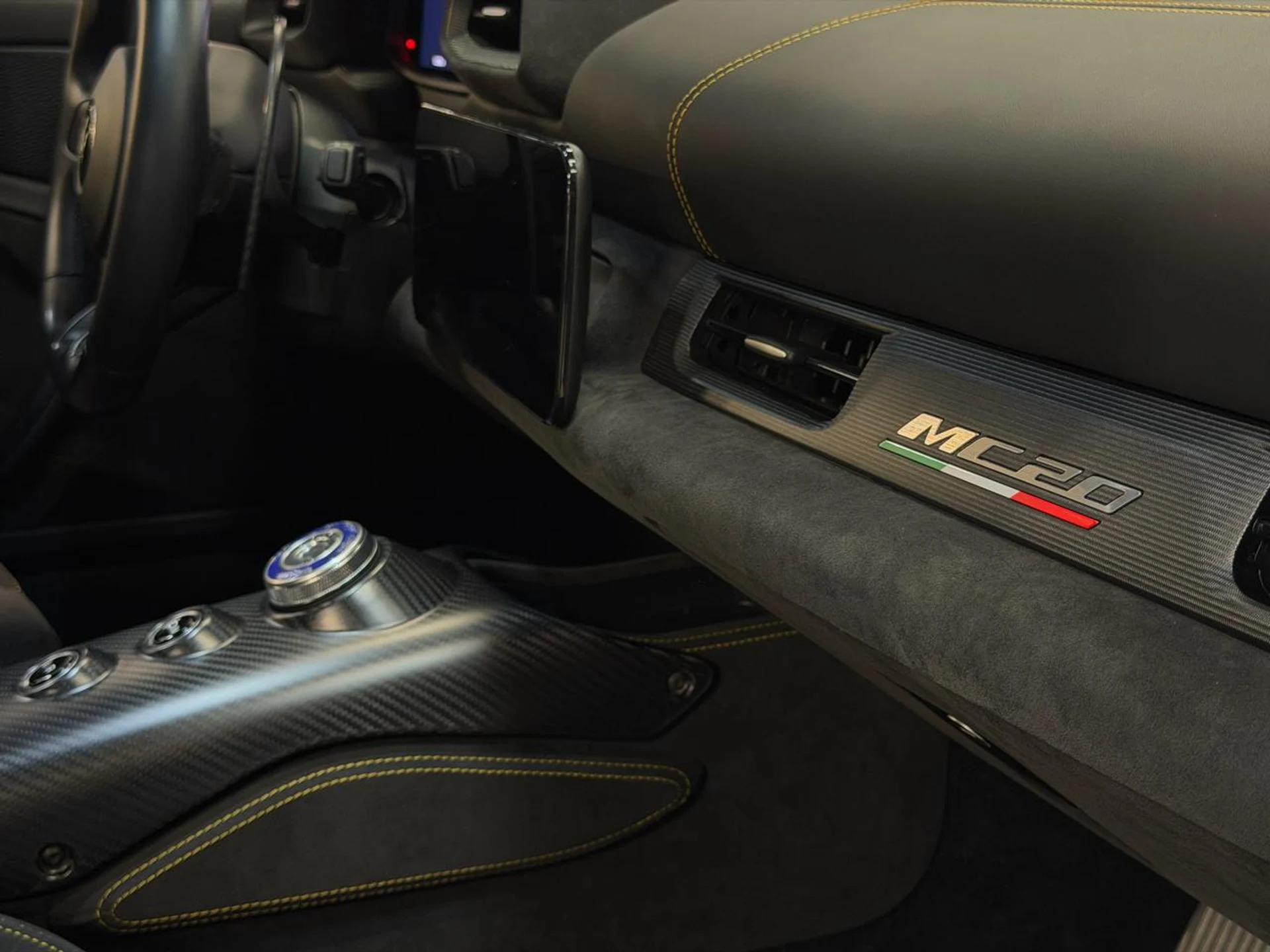 mph027_4015976192_639083966314573343_97c53b0fa5