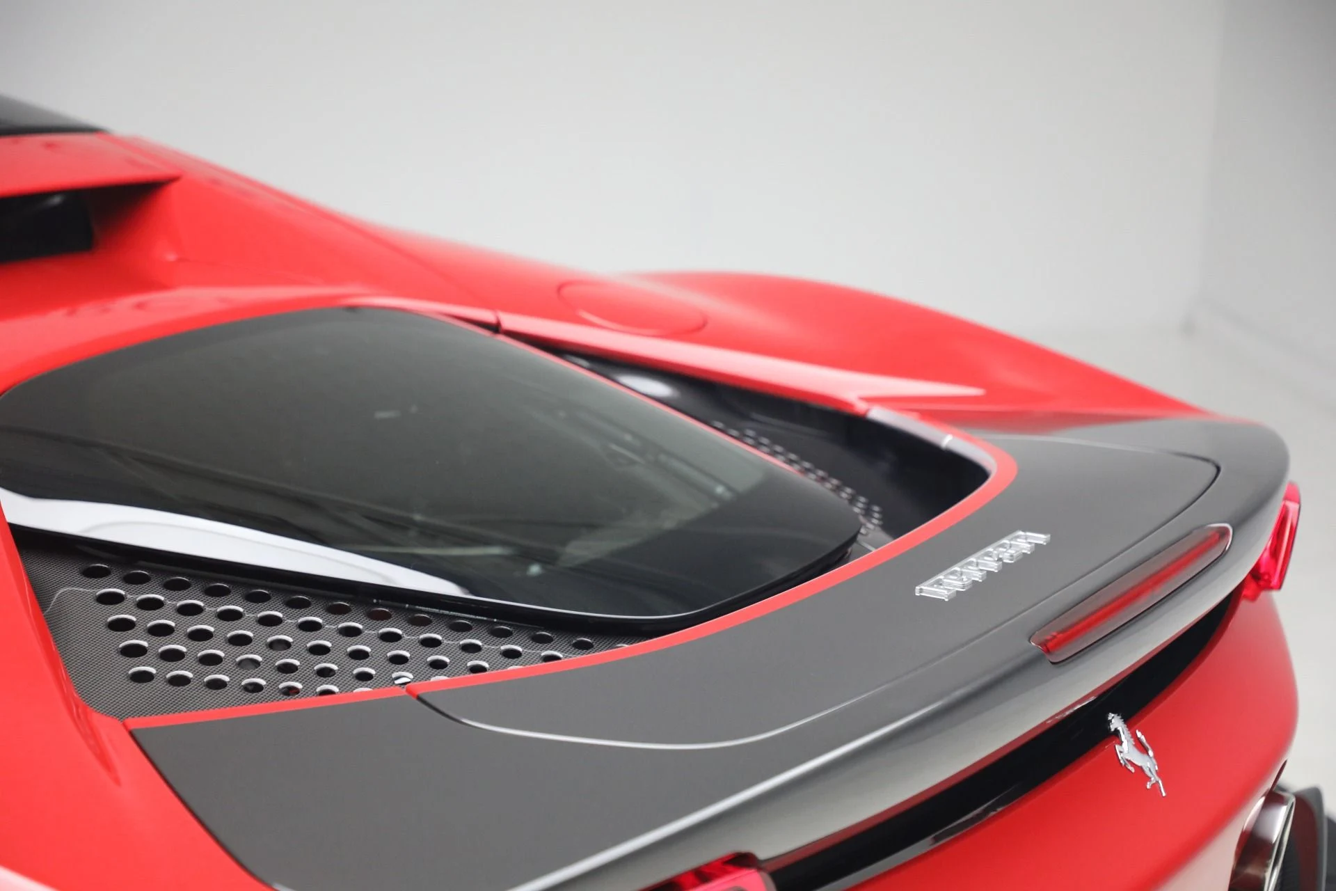 mph027_4019649838_Used_2023_Ferrari_SF_90_Stradale_1787320276_1ee3993793