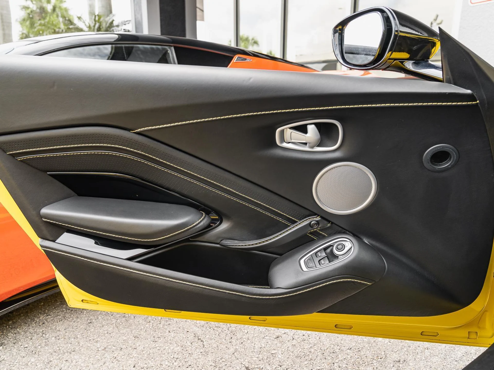 mph027_4019664509_Used_2020_Aston_Martin_Vantage_Coupe_1775769075_256827533c