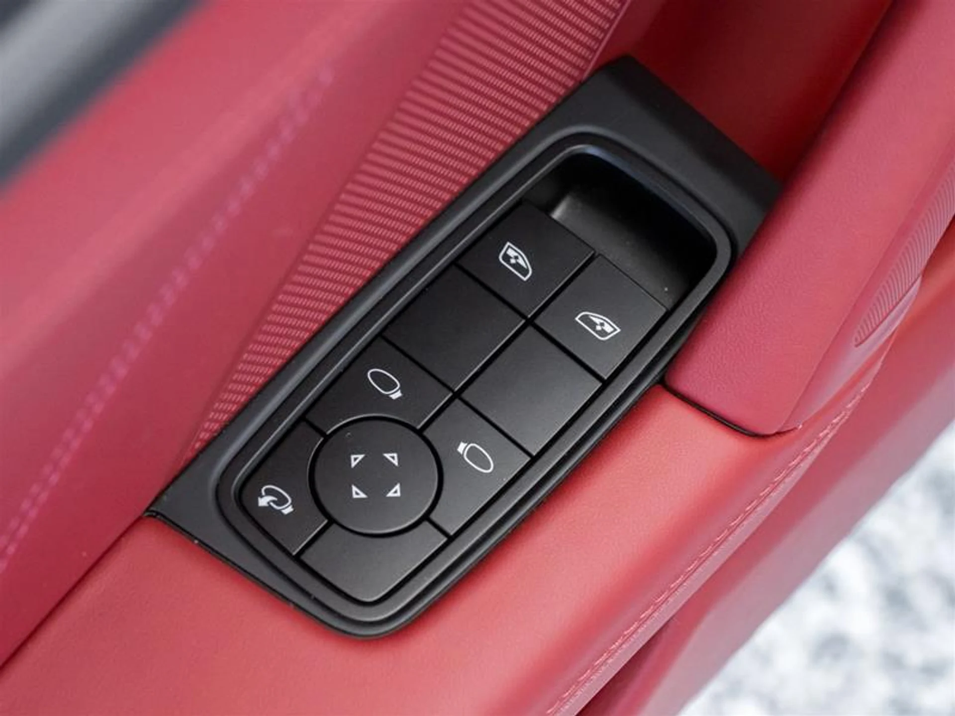 mph027_4021557475_11789958_1607455715_63d98c6525