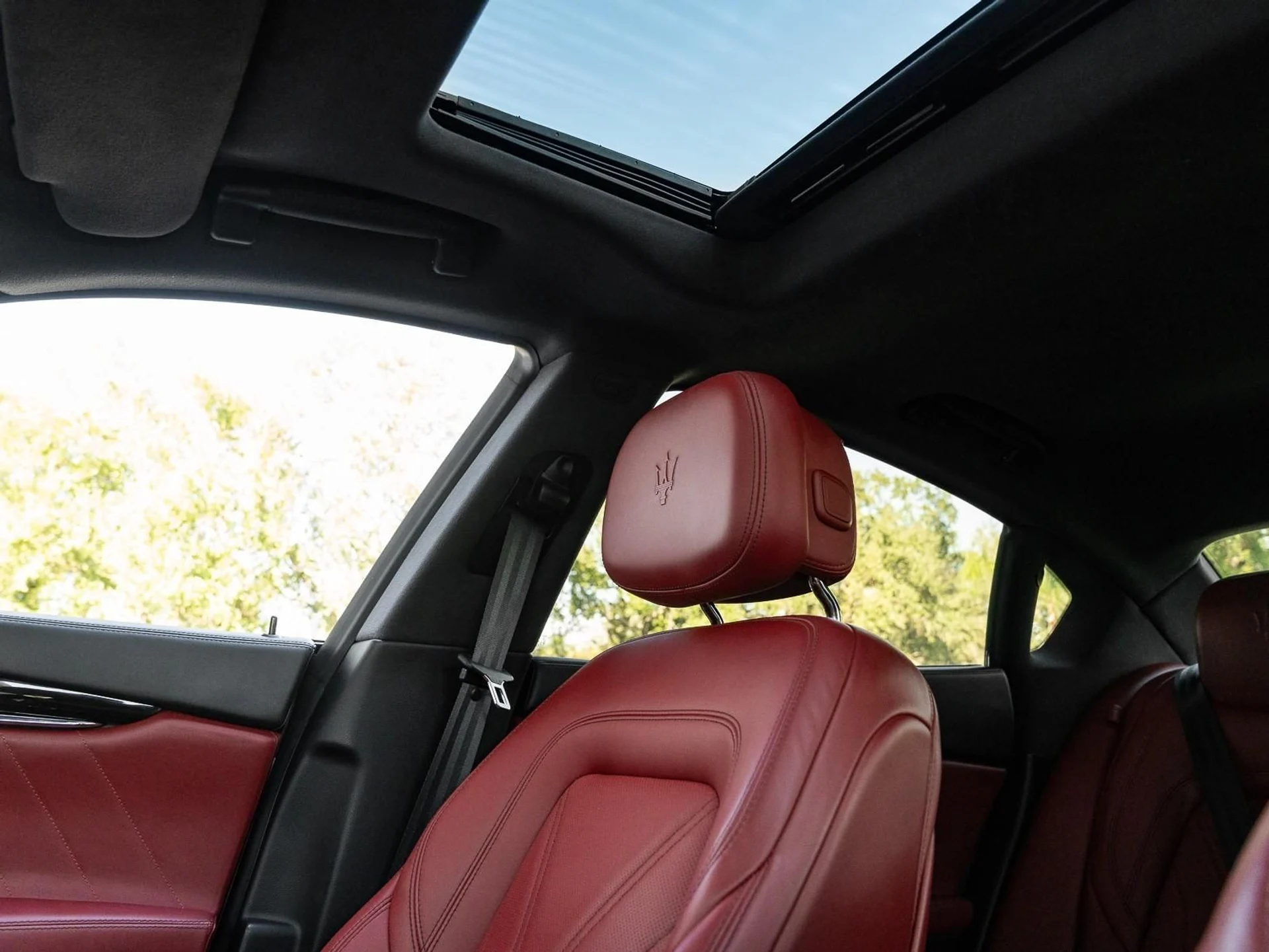 mph027_4024241696_Used_2022_Maserati_Quattroporte_GT_1765231533_f2199c1d0f