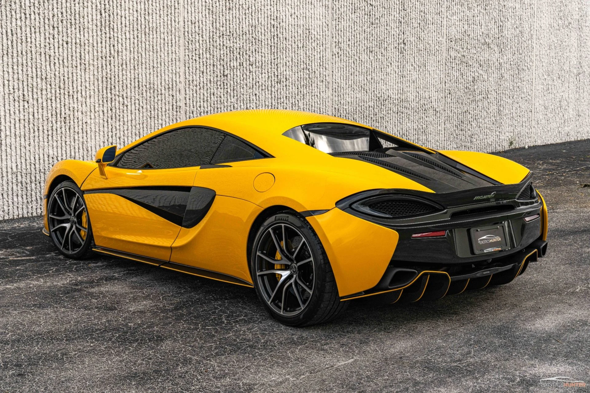 mph027_4028459614_Used_2016_Mc_Laren_570_S_w_EVERY_Carbon_Exterior_Pack_Lux_Pack_Front_Lift_1754945163_44164ca25b