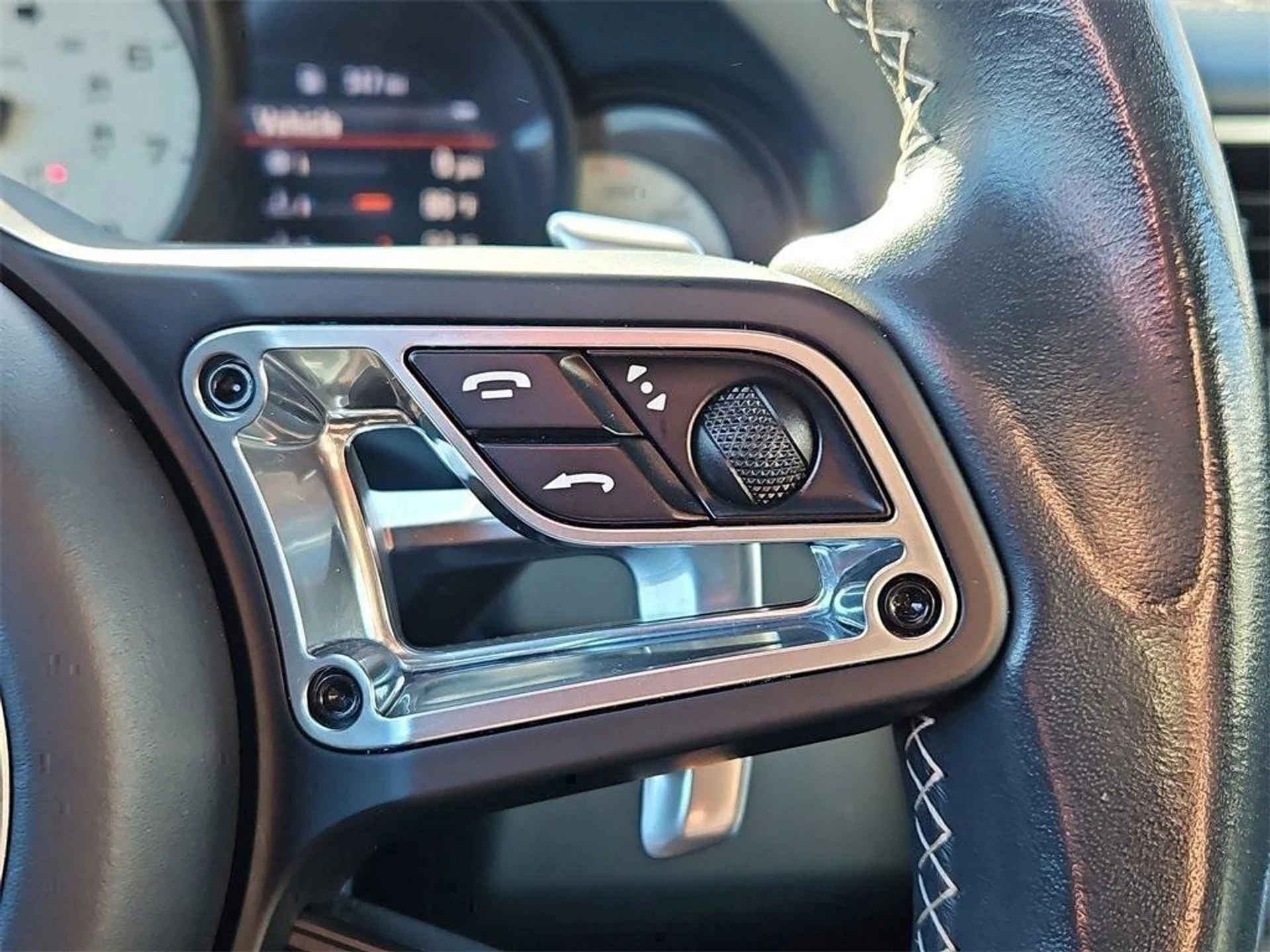 mph027_403301146_48_Ht_T5qyau4_Pmi_Y_Uw9_HAHIA_3n_Aw_db7d78da5e