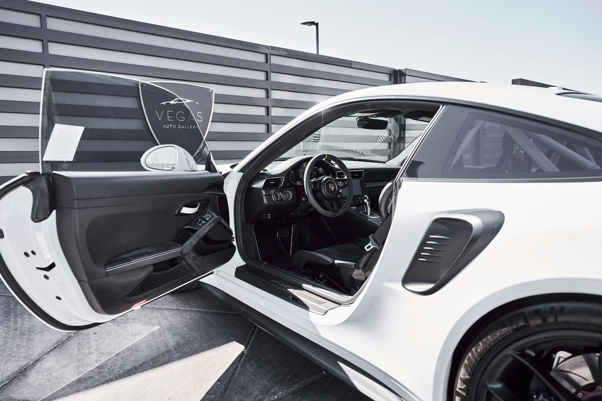 mph027_404173244_Used_2019_Porsche_911_GT_3_RS_1780421838_ac82905bd1
